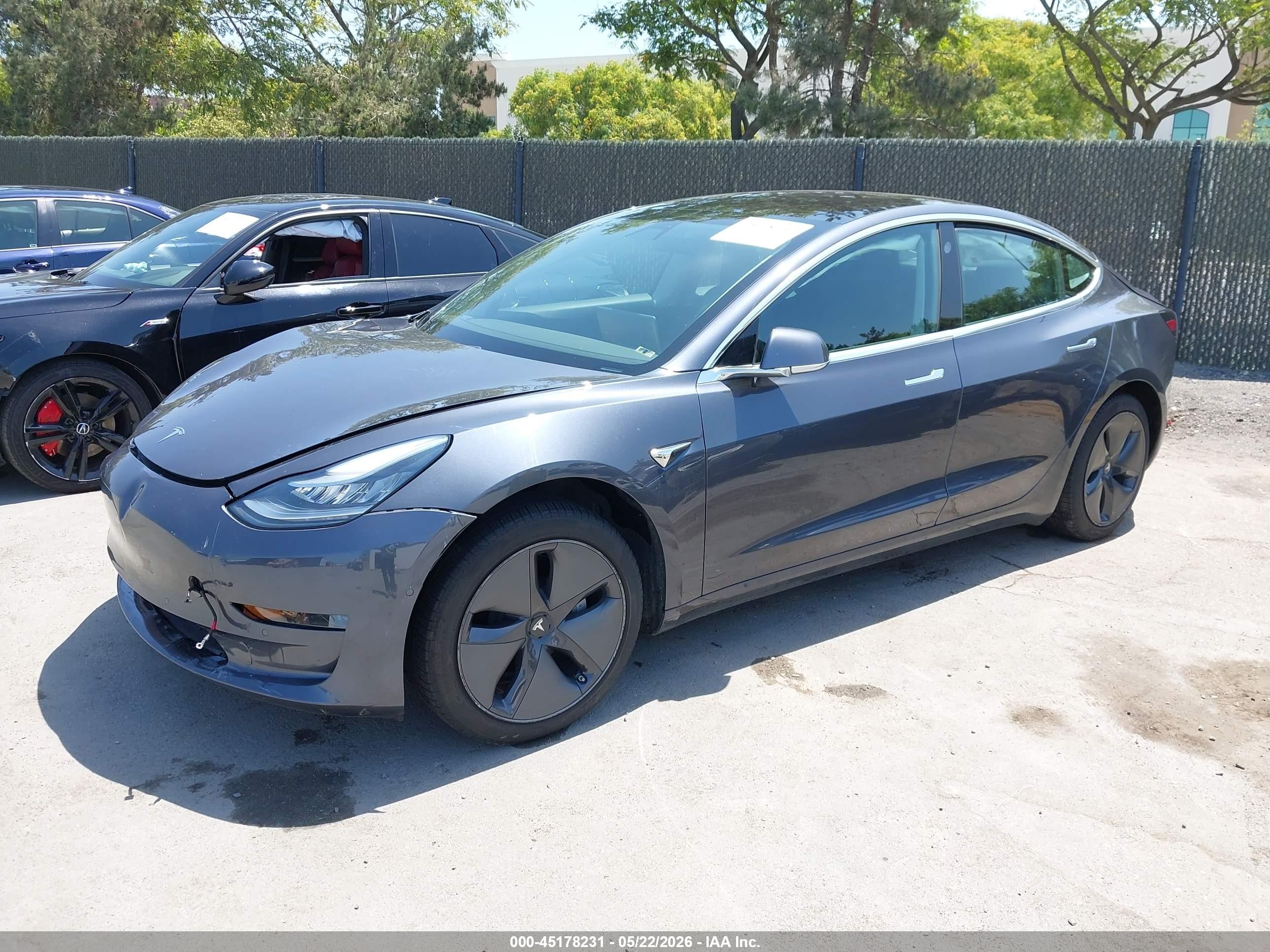 2020 Tesla Model 3 Standard Range Plus Rear-wheel Drive/standard Range Rear-wheel Drive Серый vin: 5YJ3E1EA9LF597175