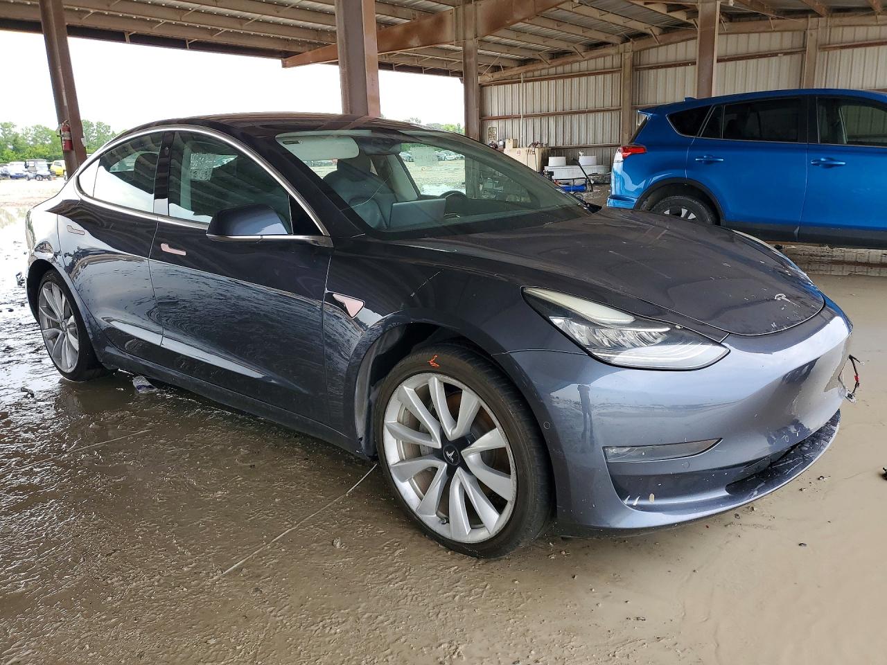 2018 Tesla Model 3 Gray vin: 5YJ3E1EAXJF009474