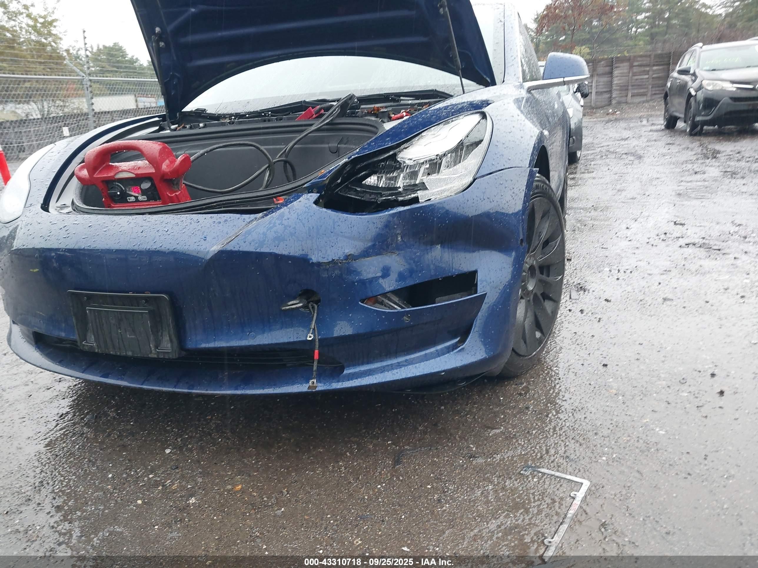 2018 Tesla Model 3 Long Range/mid Range Синий vin: 5YJ3E1EAXJF016960