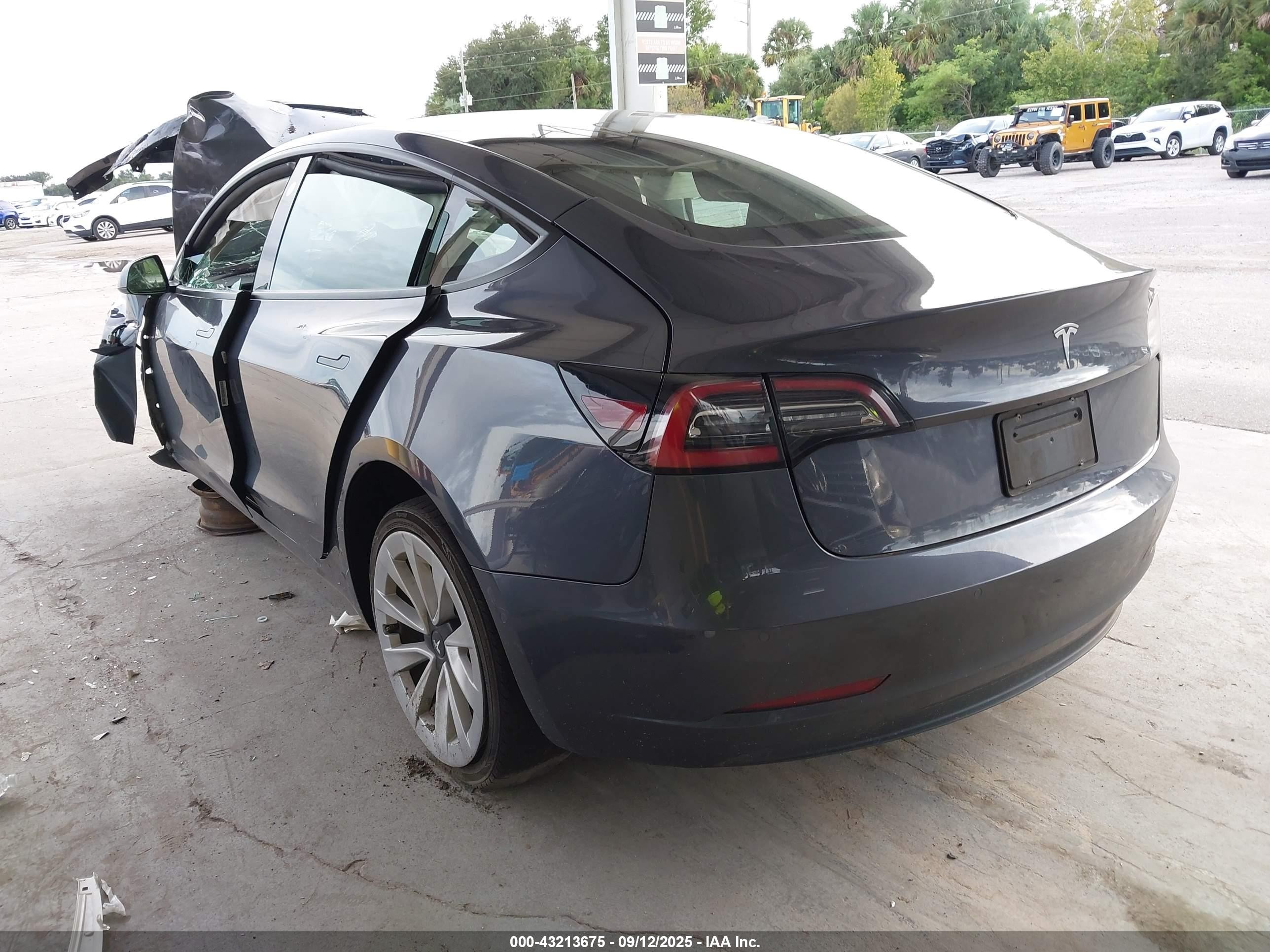 2022 Tesla Model 3 Rear-wheel Drive Серый vin: 5YJ3E1EAXNF190808
