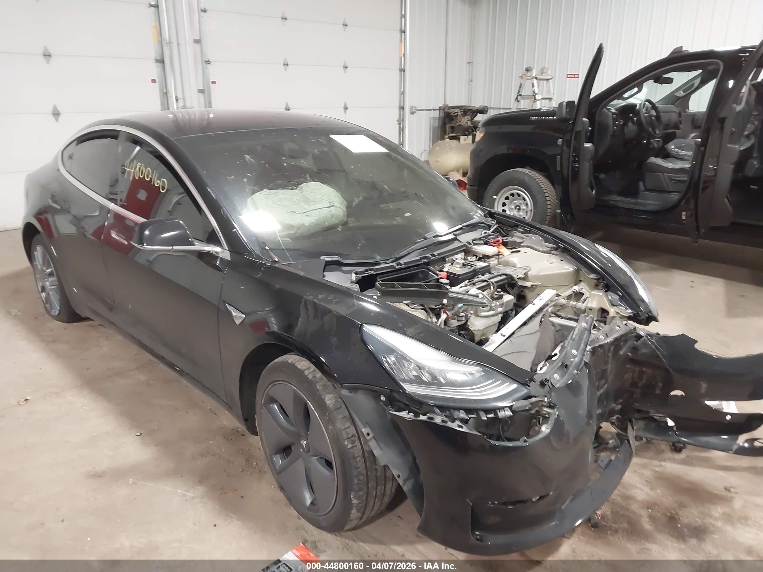 2019 Tesla Model 3 Long Range/performance Черный vin: 5YJ3E1EB0KF193415