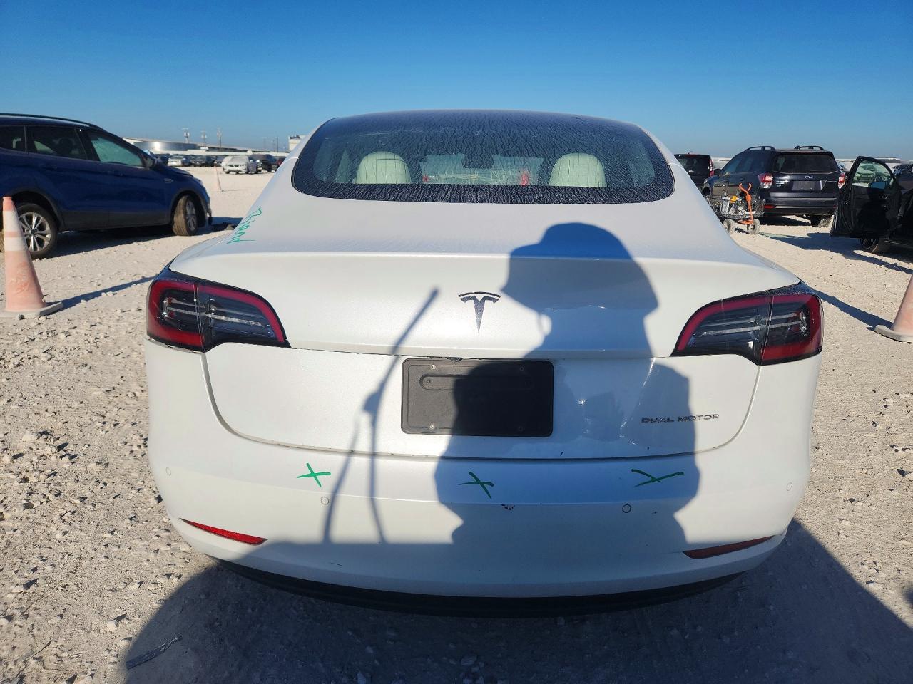 2020 Tesla Model 3 White vin: 5YJ3E1EB0LF640343