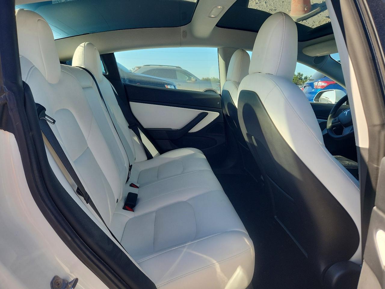 2020 Tesla Model 3 White vin: 5YJ3E1EB0LF640343
