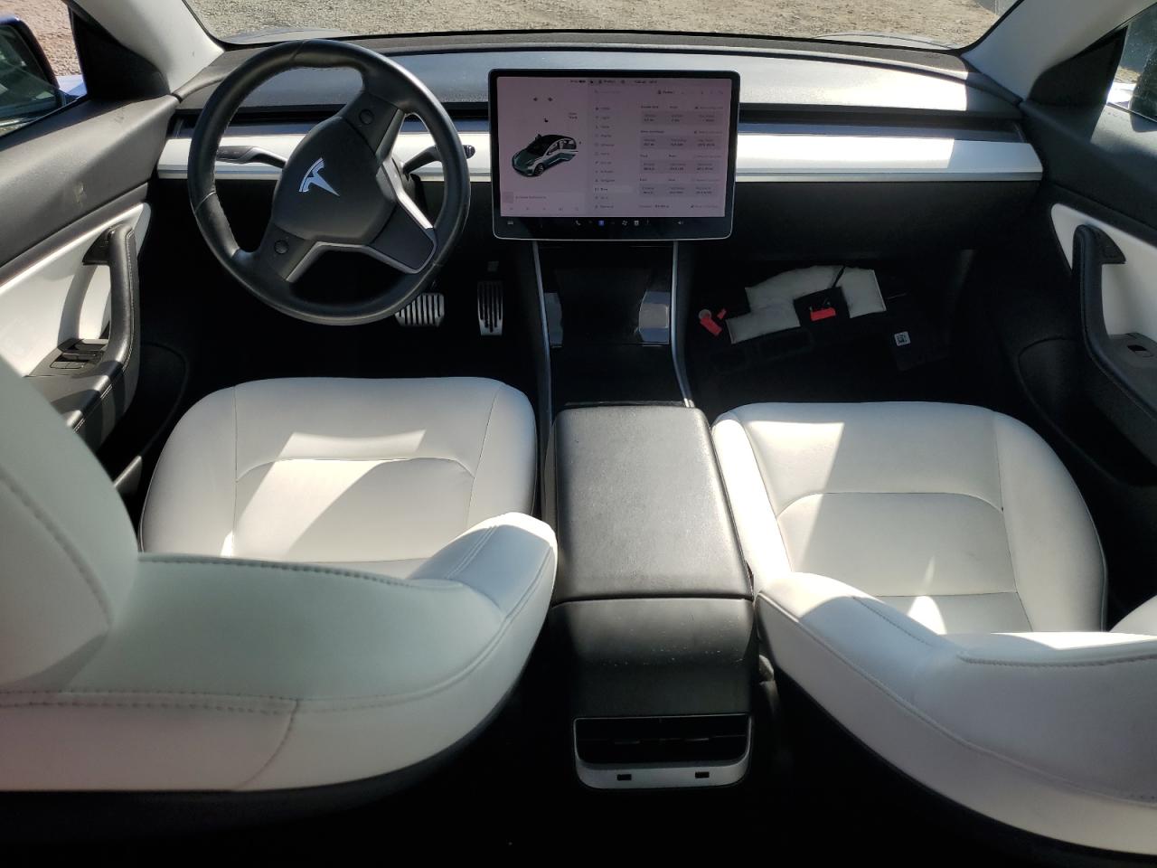 2018 Tesla Model 3 Синий vin: 5YJ3E1EB1JF135408
