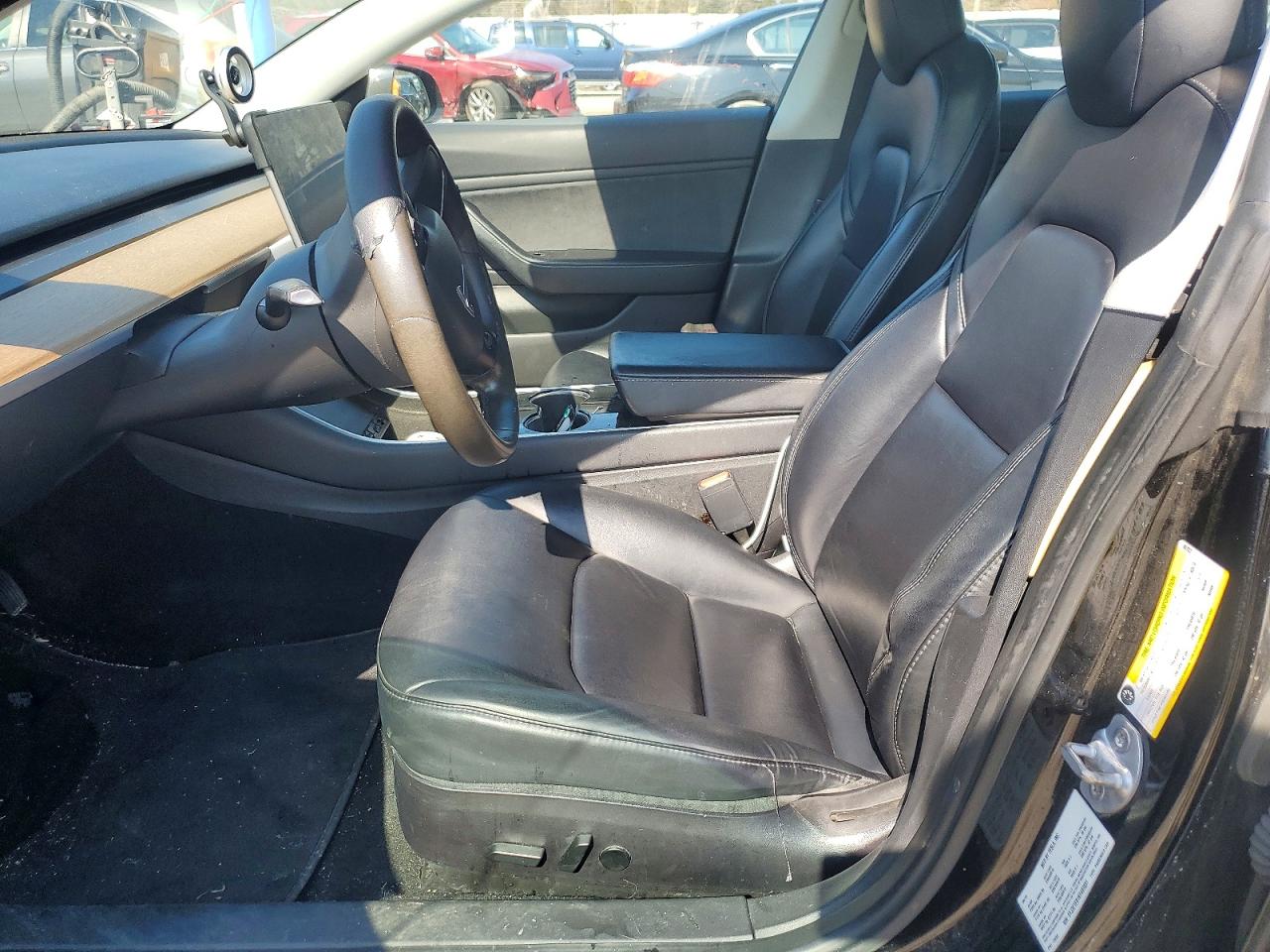 2019 Tesla Model 3 Черный vin: 5YJ3E1EB1KF497031