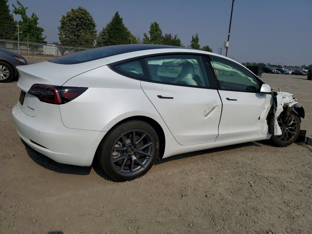 2022 Tesla Model 3 White vin: 5YJ3E1EB1NF343164