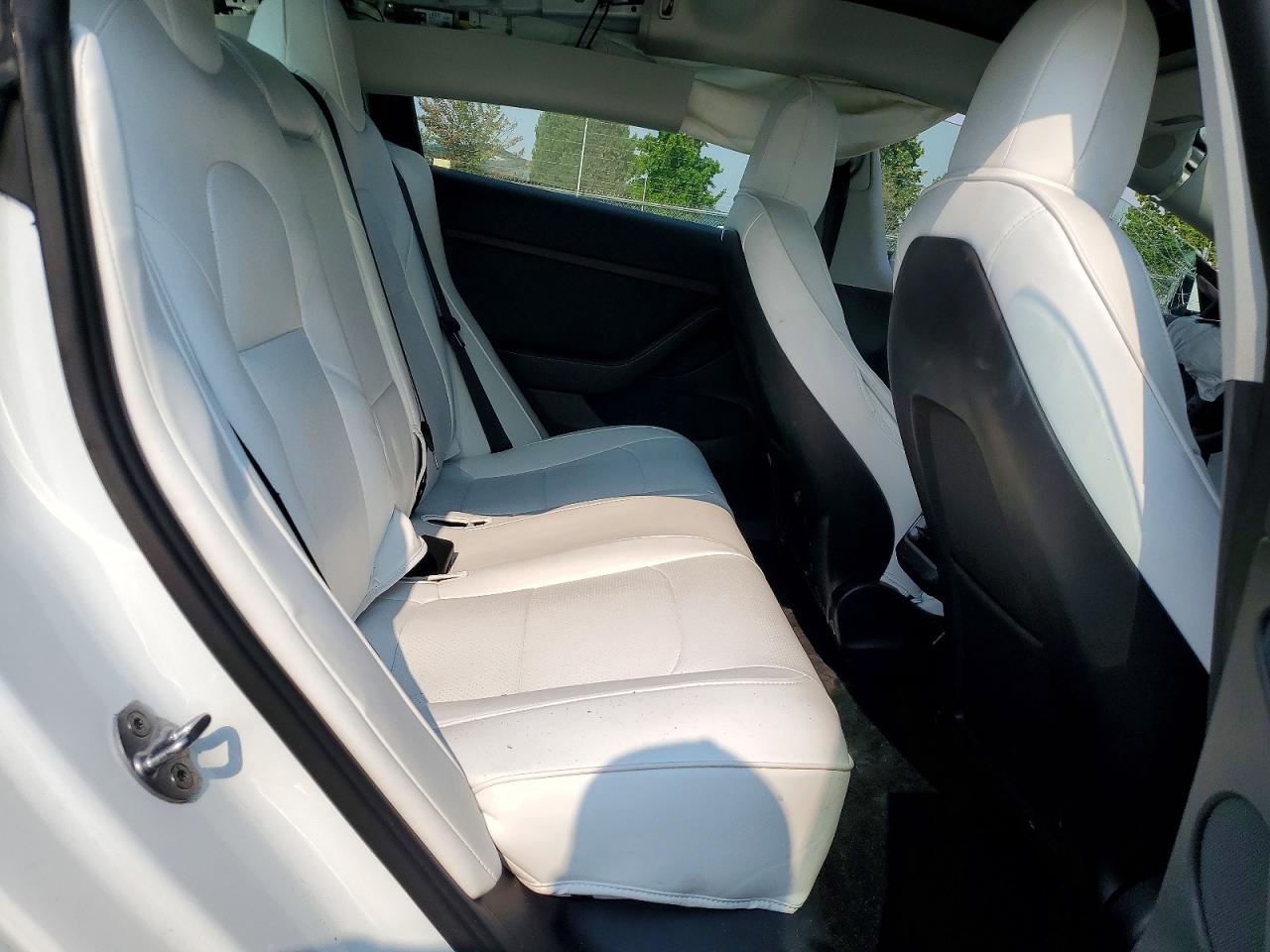 2022 Tesla Model 3 White vin: 5YJ3E1EB1NF343164