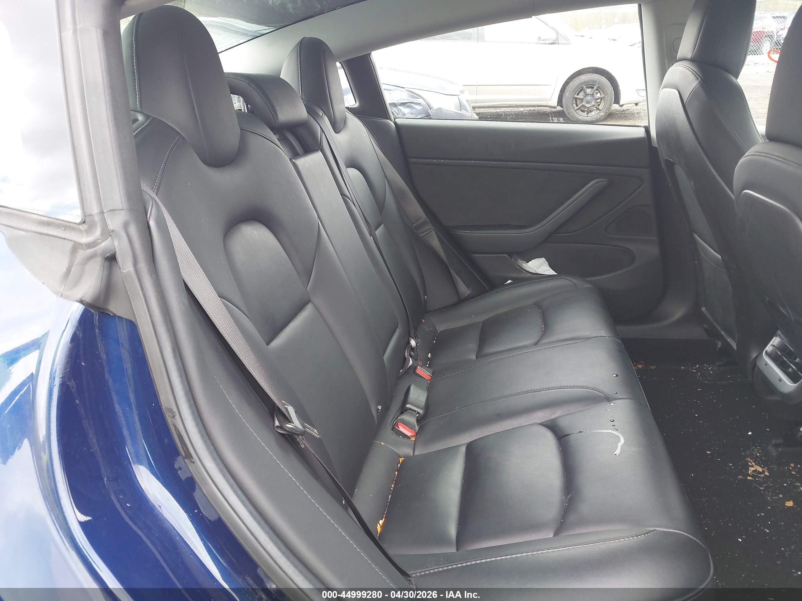 2018 Tesla Model 3 Long Range/performance Синий vin: 5YJ3E1EB3JF105083