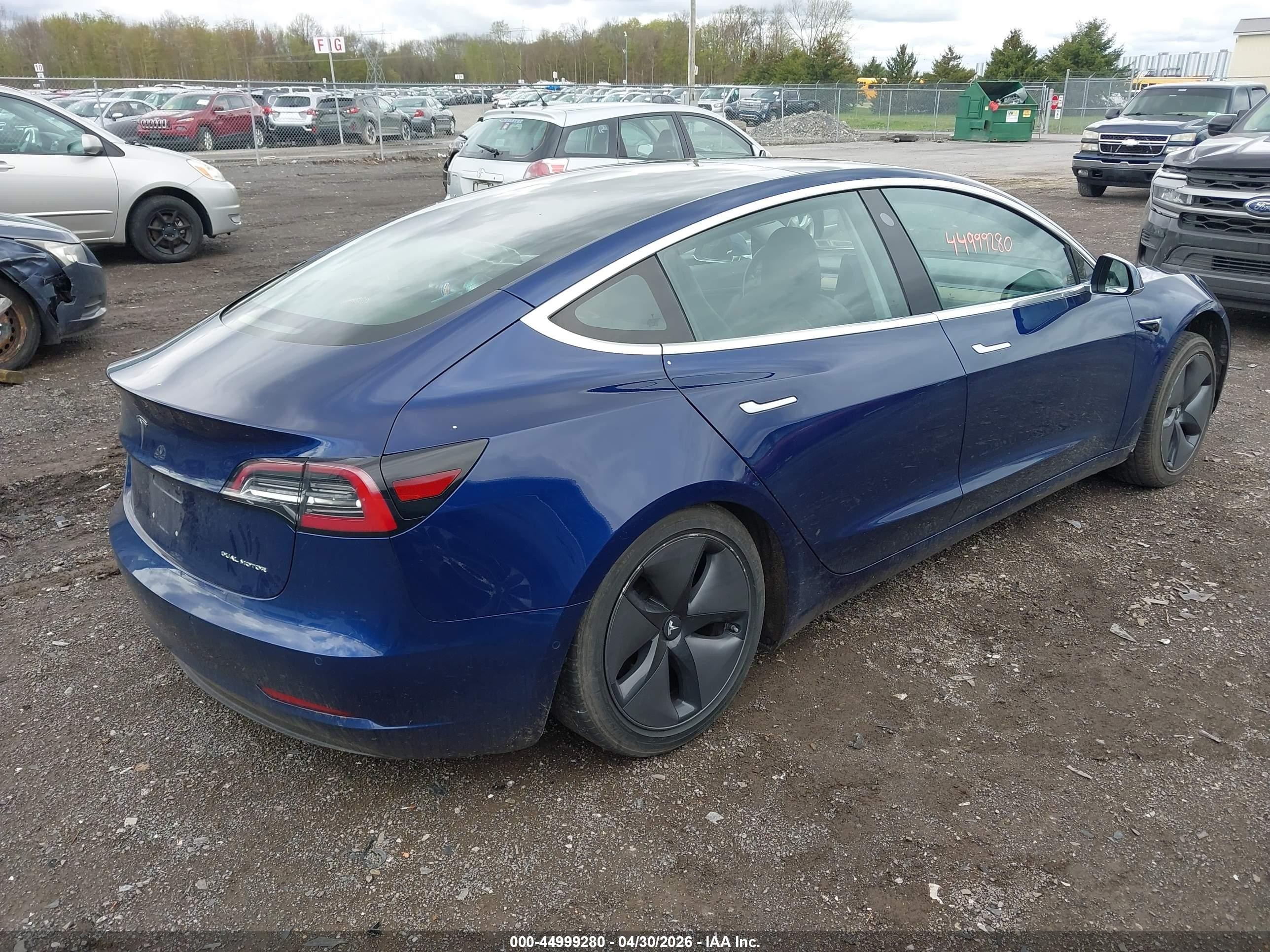 2018 Tesla Model 3 Long Range/performance Синий vin: 5YJ3E1EB3JF105083