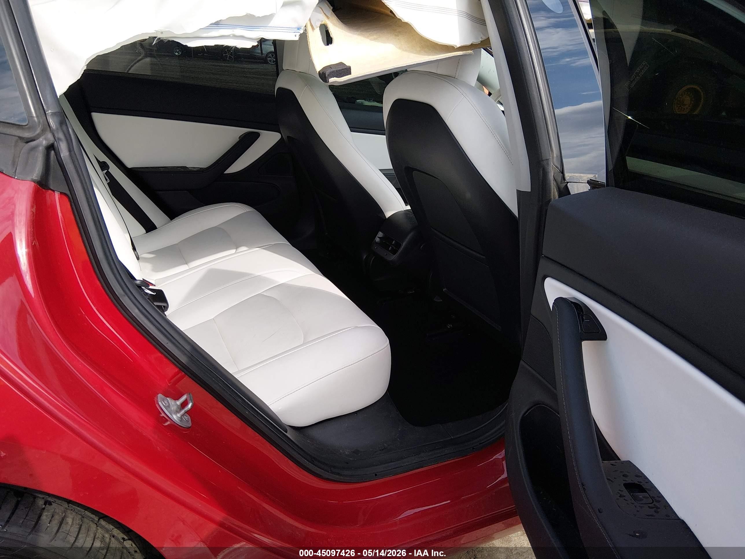 2018 Tesla Model 3 Long Range/performance Красный vin: 5YJ3E1EB3JF135216