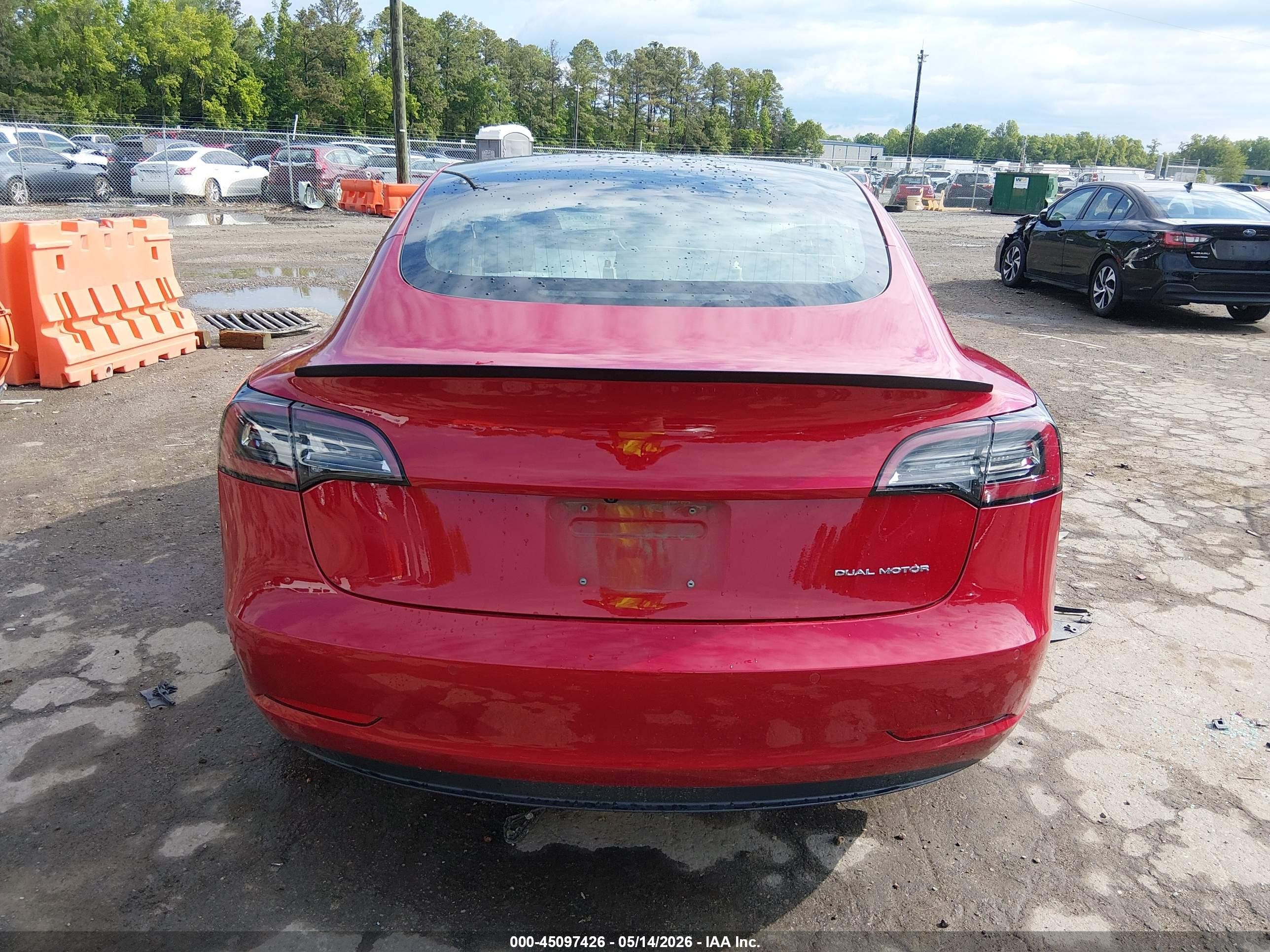 2018 Tesla Model 3 Long Range/performance Красный vin: 5YJ3E1EB3JF135216