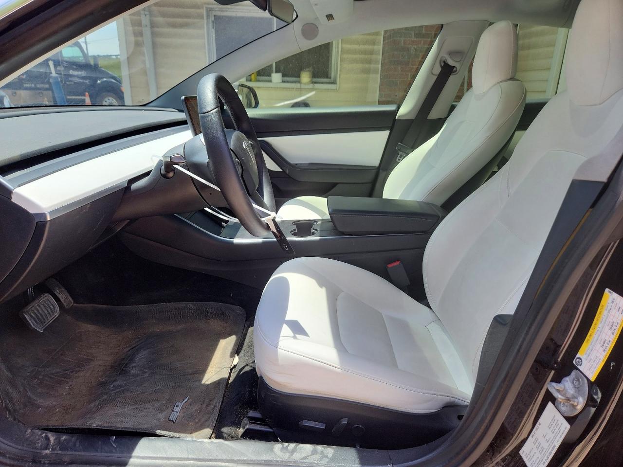 2020 Tesla Model 3 Черный vin: 5YJ3E1EB3LF639025