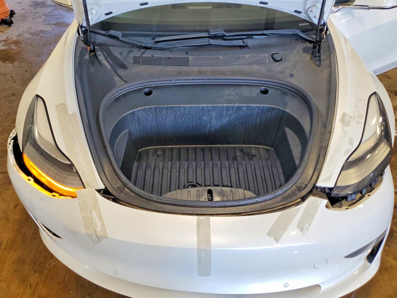 2020 Tesla Model 3 Белый vin: 5YJ3E1EB3LF793721