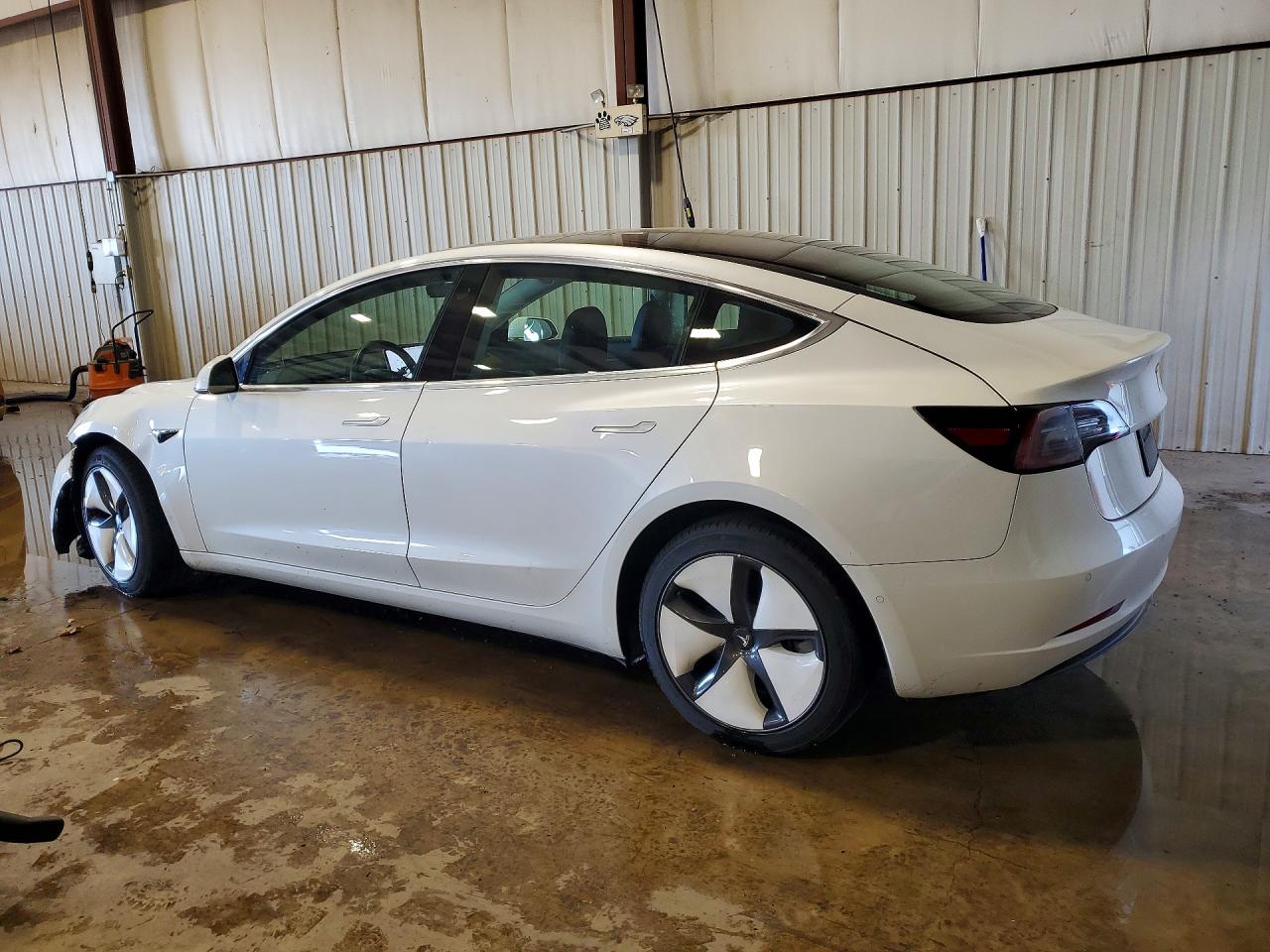 2020 Tesla Model 3 Белый vin: 5YJ3E1EB3LF793721