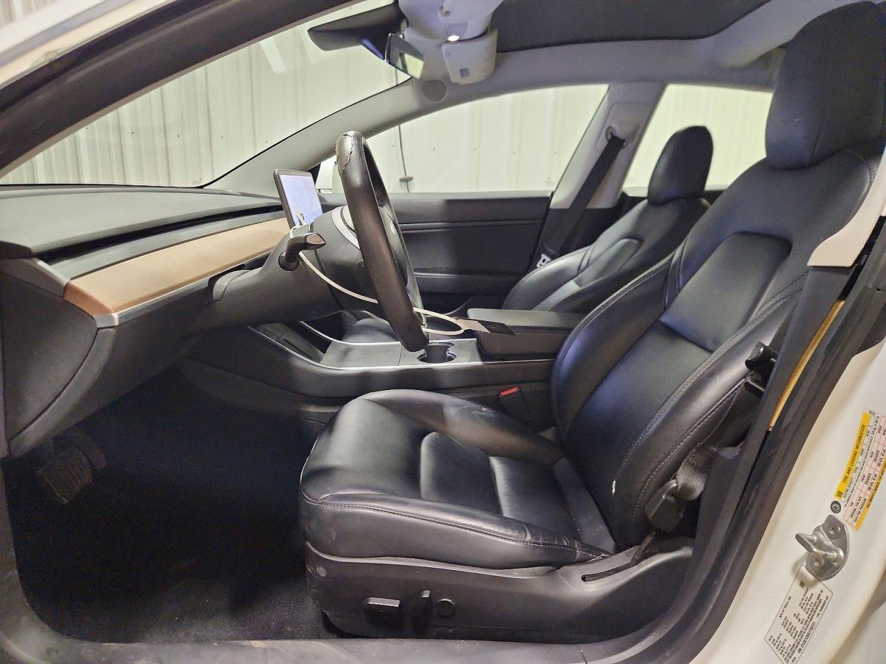 2020 Tesla Model 3 Белый vin: 5YJ3E1EB3LF793721