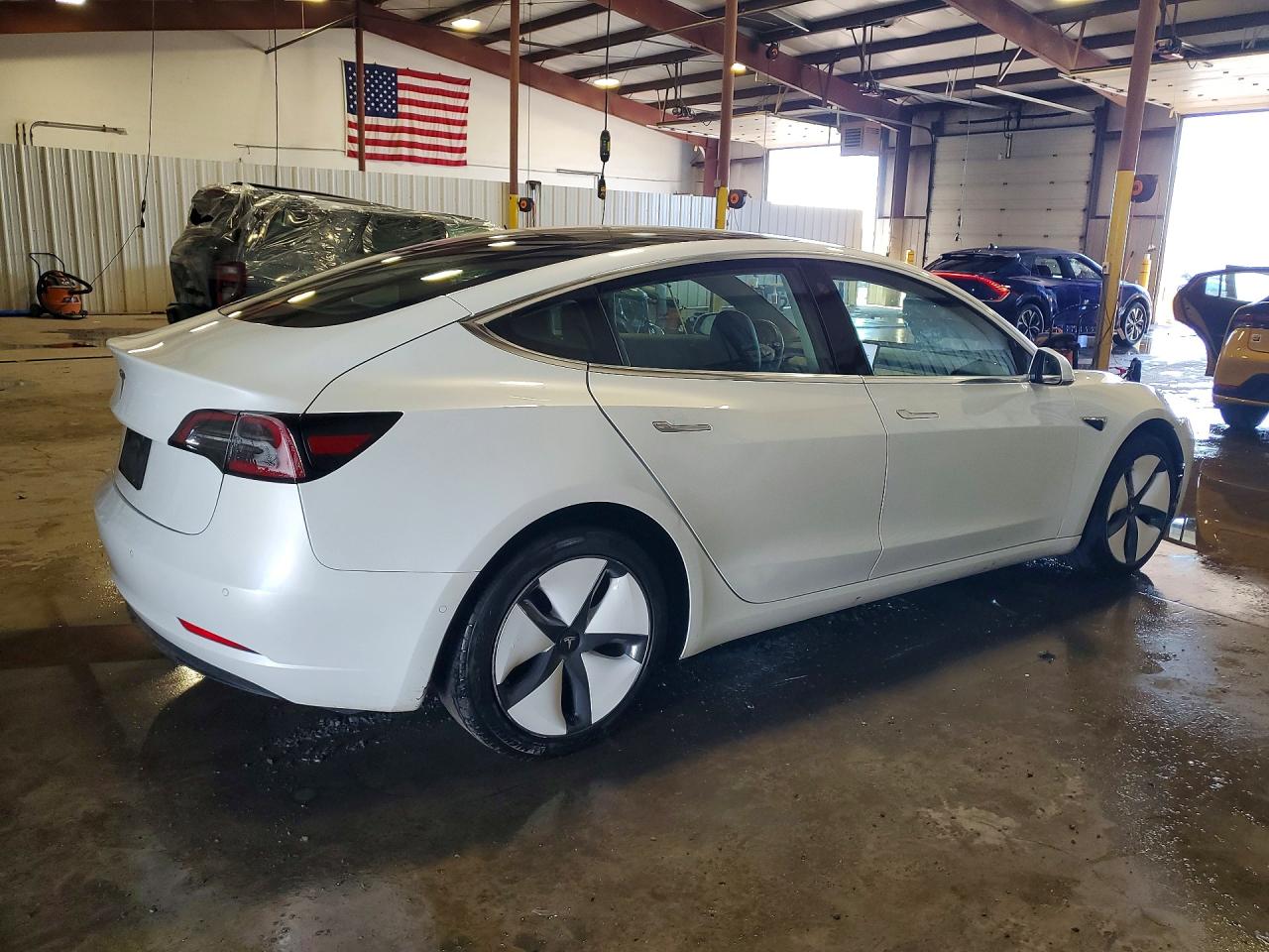 2020 Tesla Model 3 Белый vin: 5YJ3E1EB3LF793721