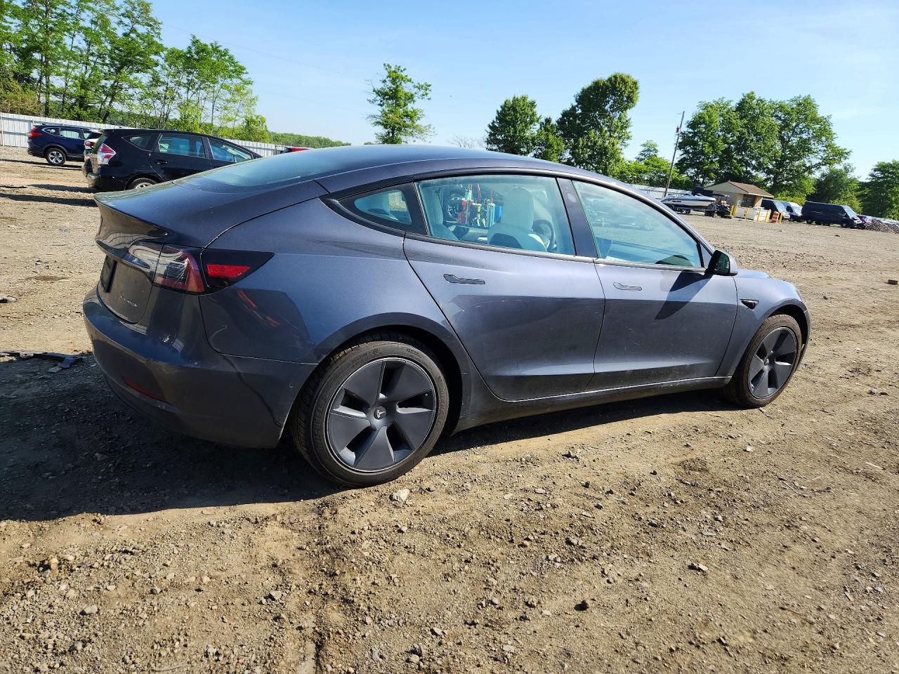 2022 Tesla Model 3 Gray vin: 5YJ3E1EB4NF203190