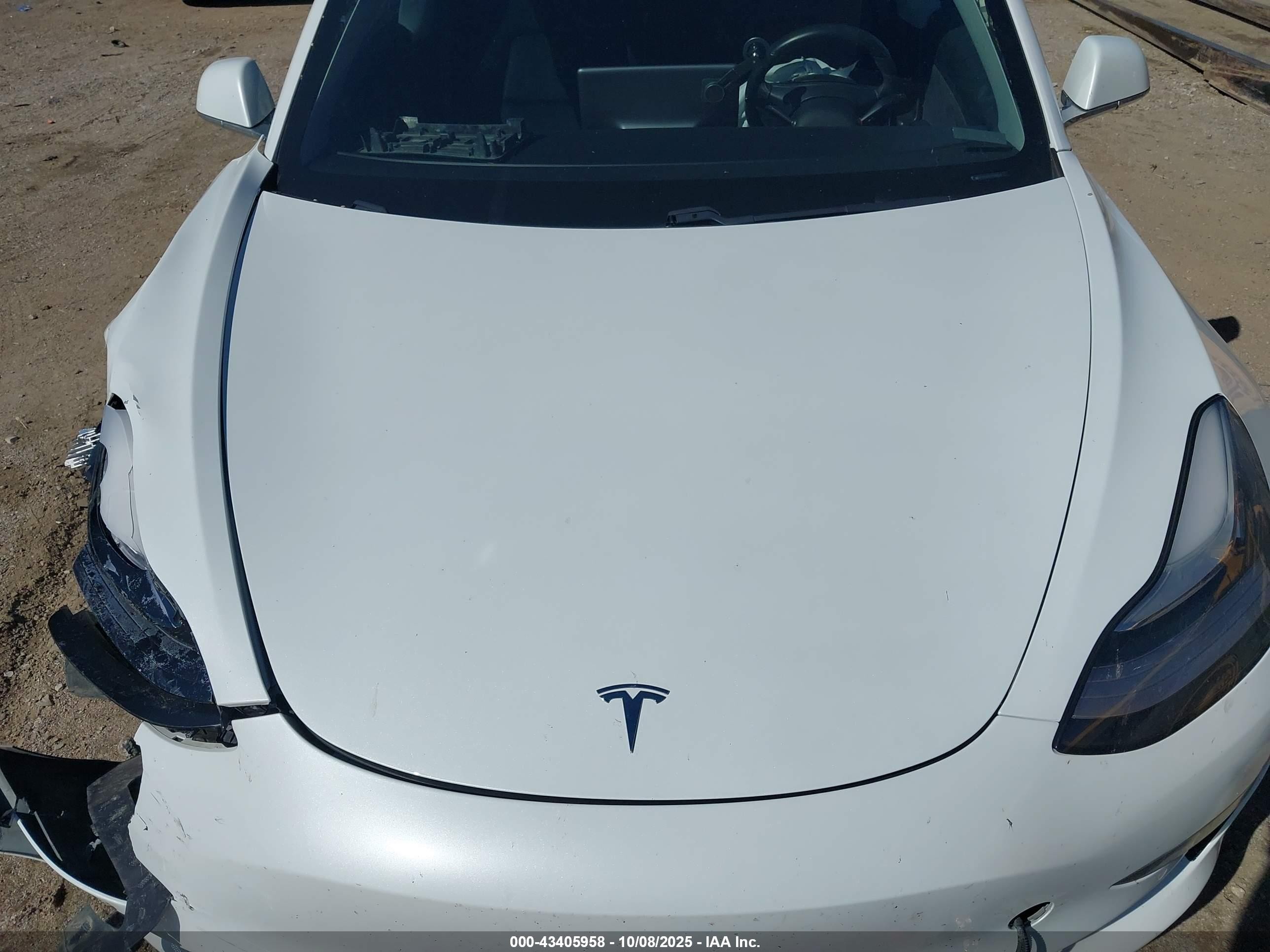 2018 Tesla Model 3 Long Range/performance White vin: 5YJ3E1EB5JF067193
