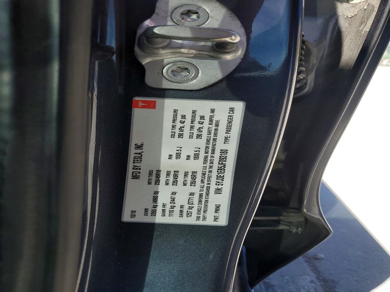 2018 Tesla Model 3 Gray vin: 5YJ3E1EB5JF093180