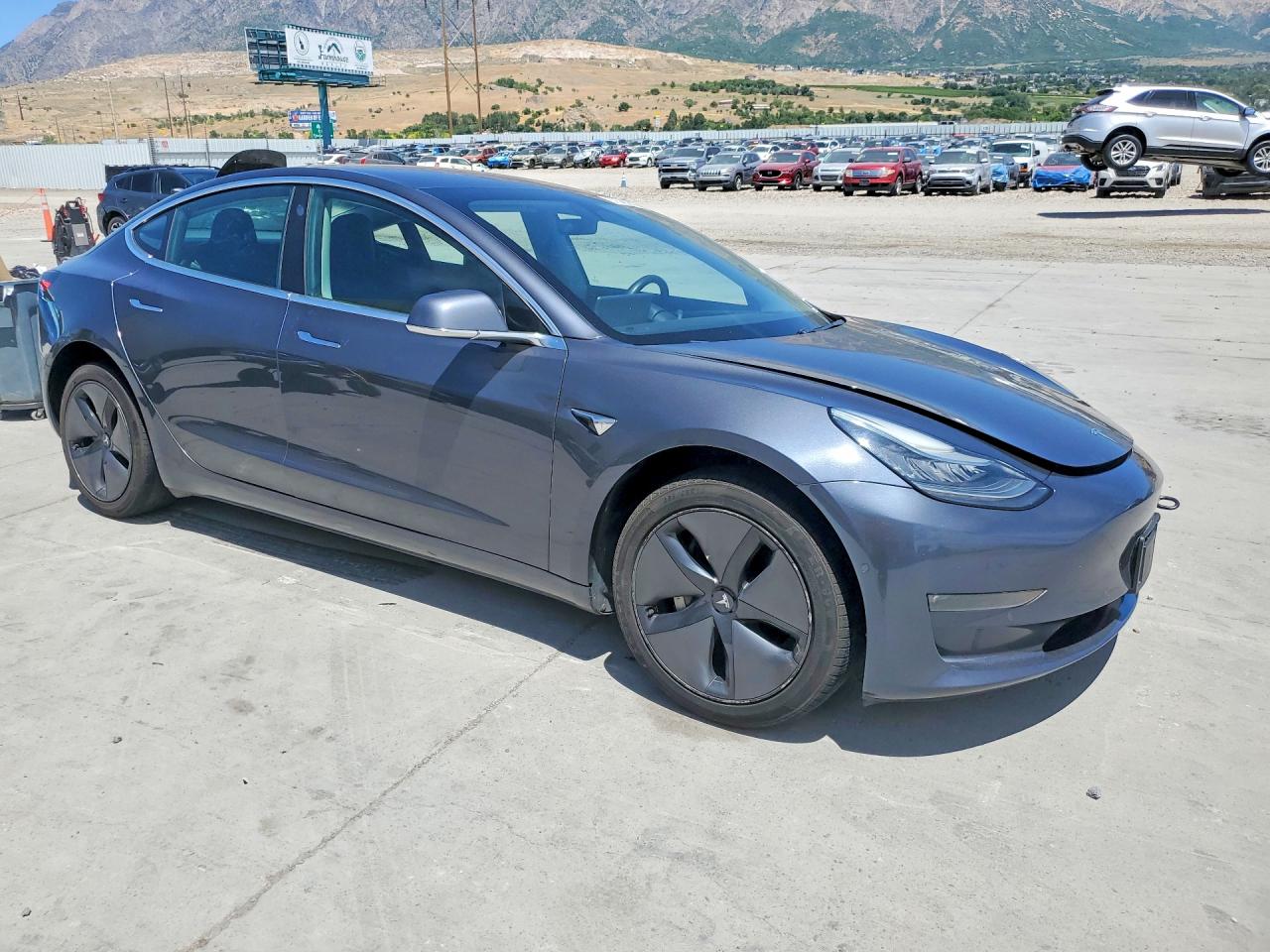 2018 Tesla Model 3 Gray vin: 5YJ3E1EB5JF093180
