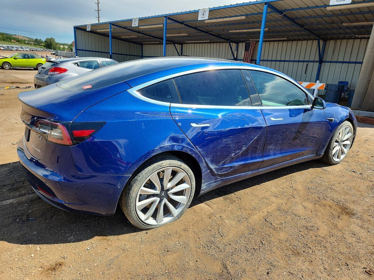 2020 Tesla Model 3 Blue vin: 5YJ3E1EB5LF640239