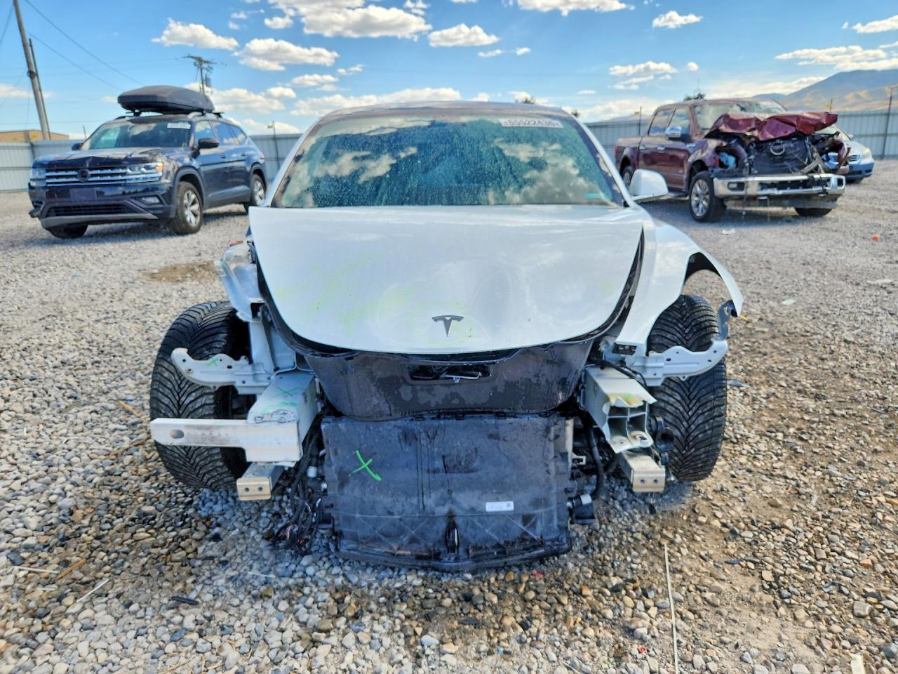 2020 Tesla Model 3 Белый vin: 5YJ3E1EB5LF711438