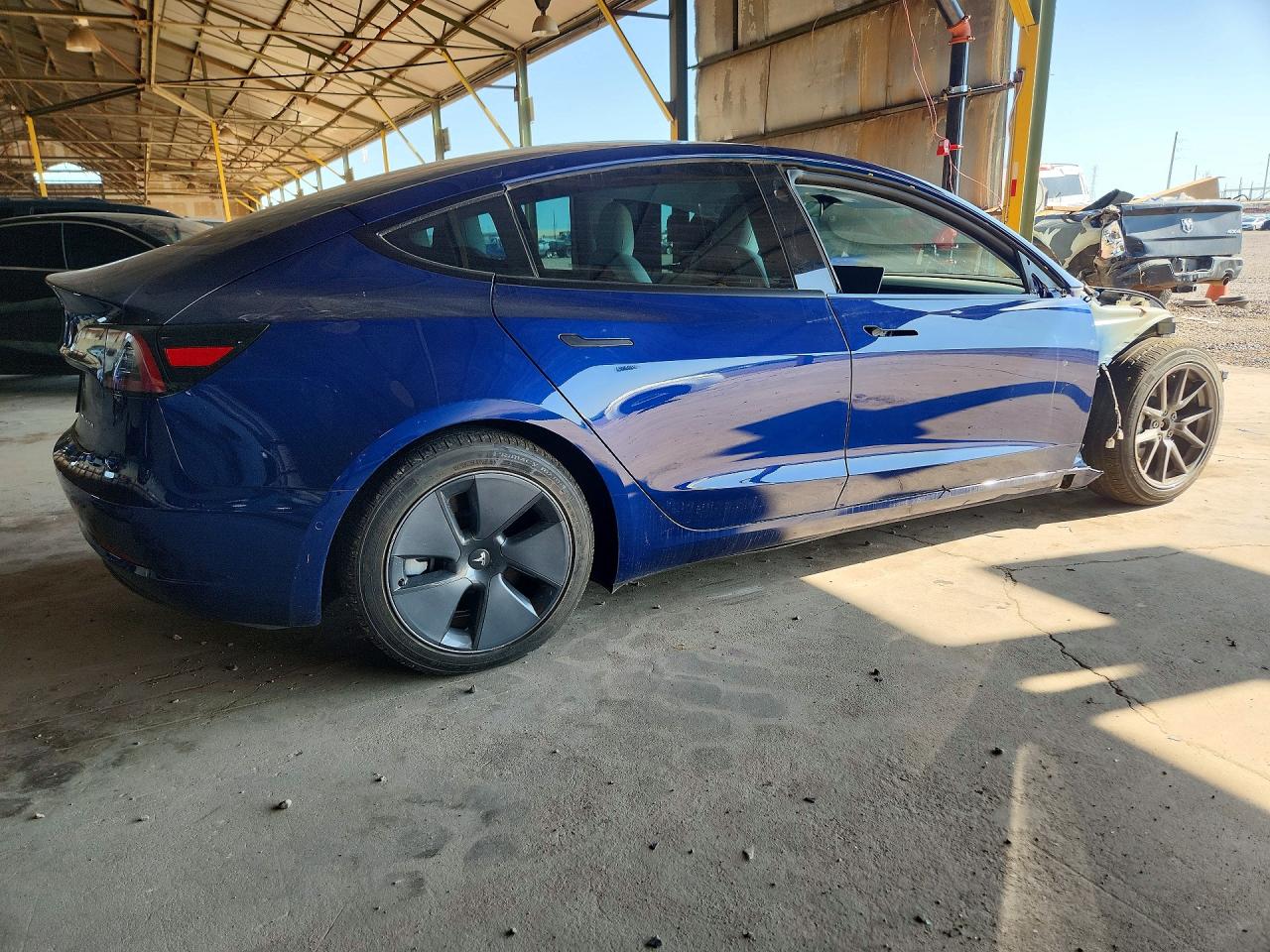 2022 Tesla Model 3 Blue vin: 5YJ3E1EB5NF109593