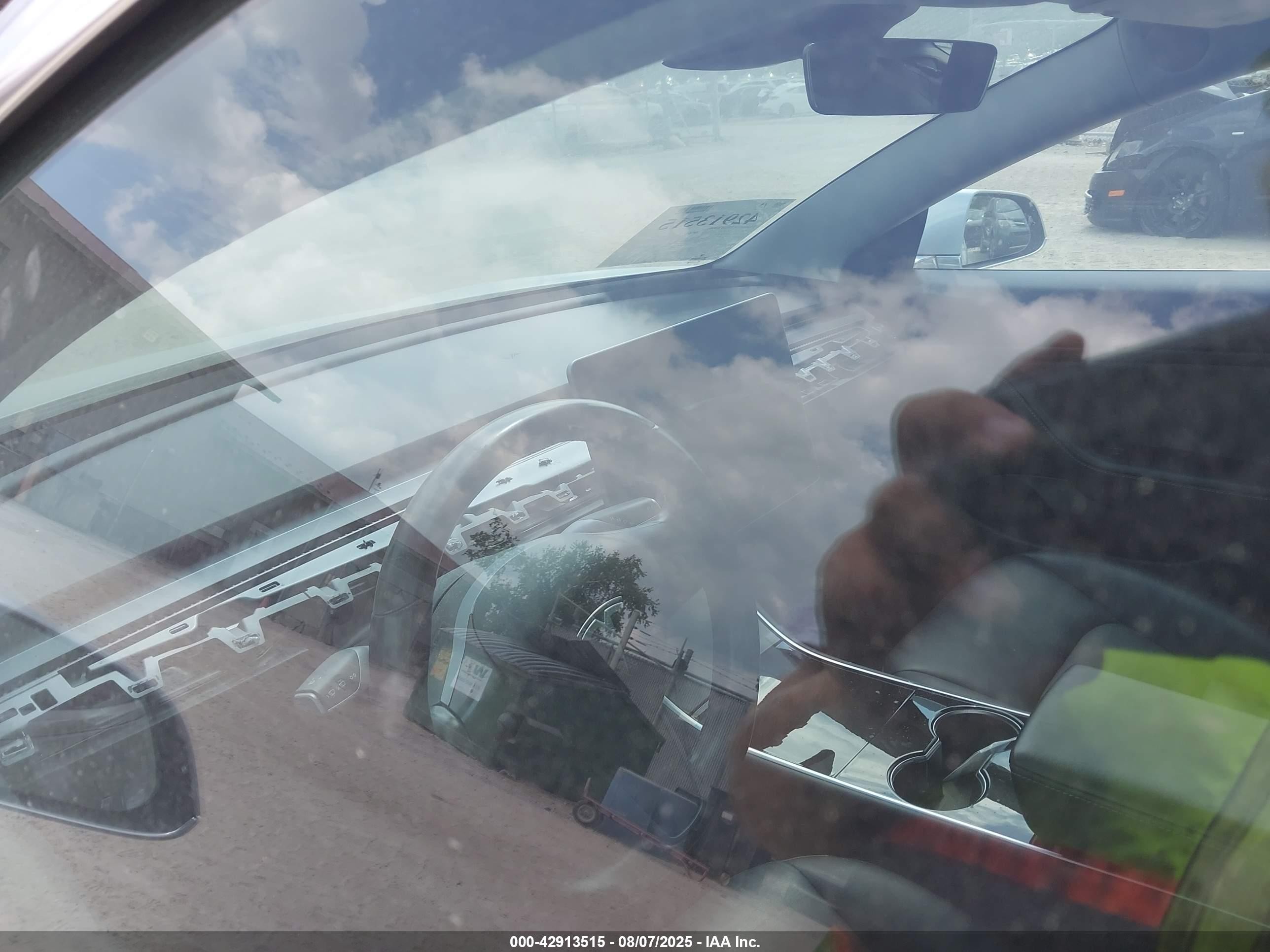 2018 Tesla Model 3 Long Range/performance Серебряный vin: 5YJ3E1EB7JF087610