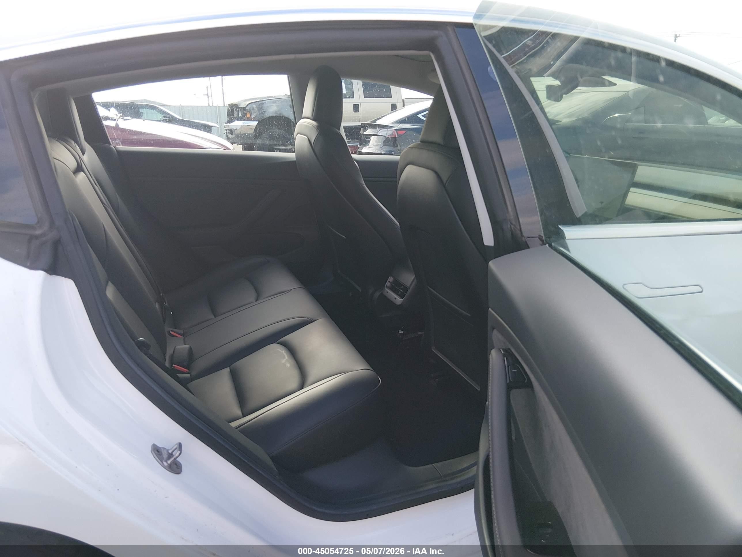 2019 Tesla Model 3 Long Range/performance White vin: 5YJ3E1EB7KF211750