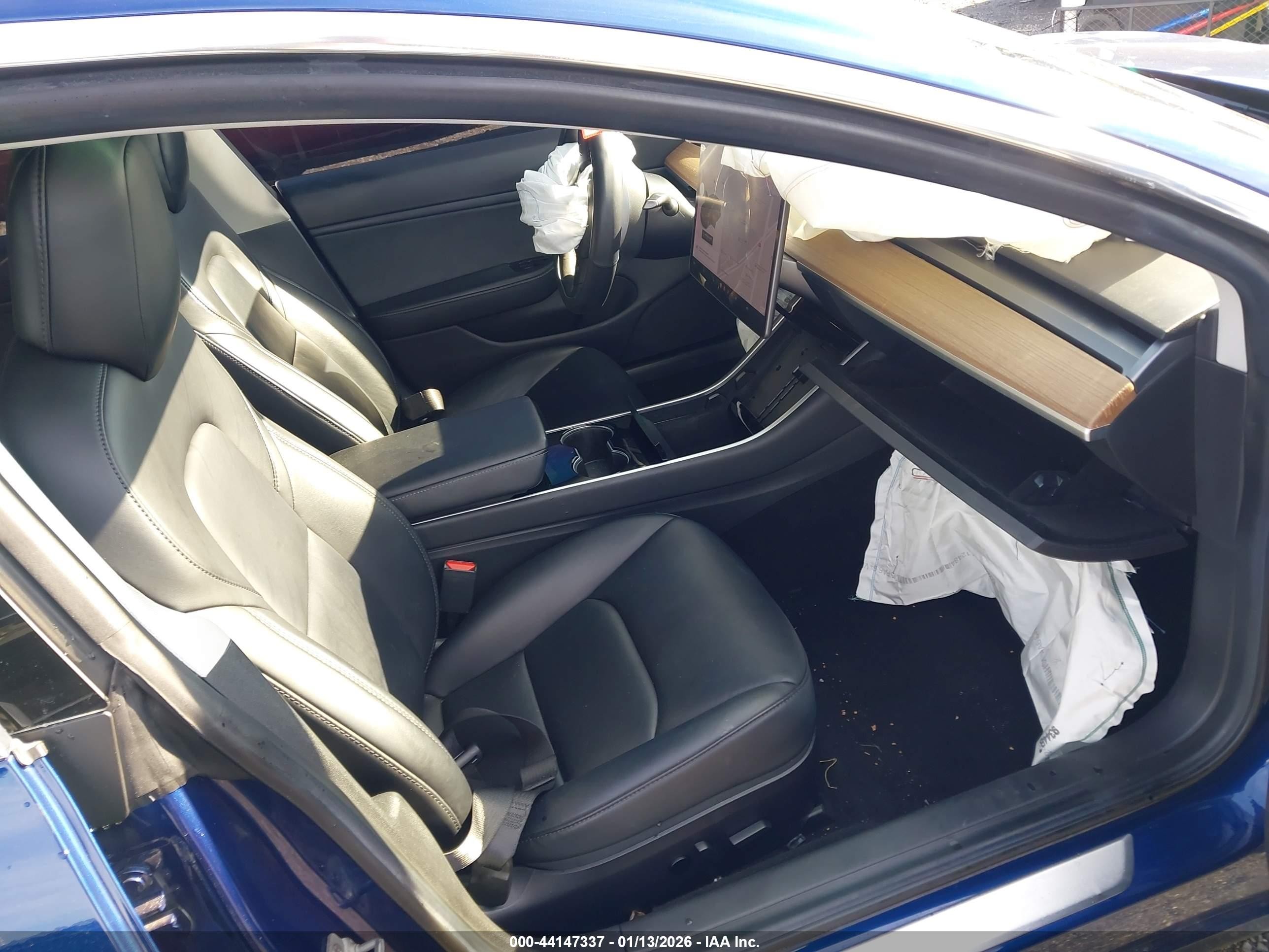 2019 Tesla Model 3 Long Range/performance Blue vin: 5YJ3E1EB7KF453941