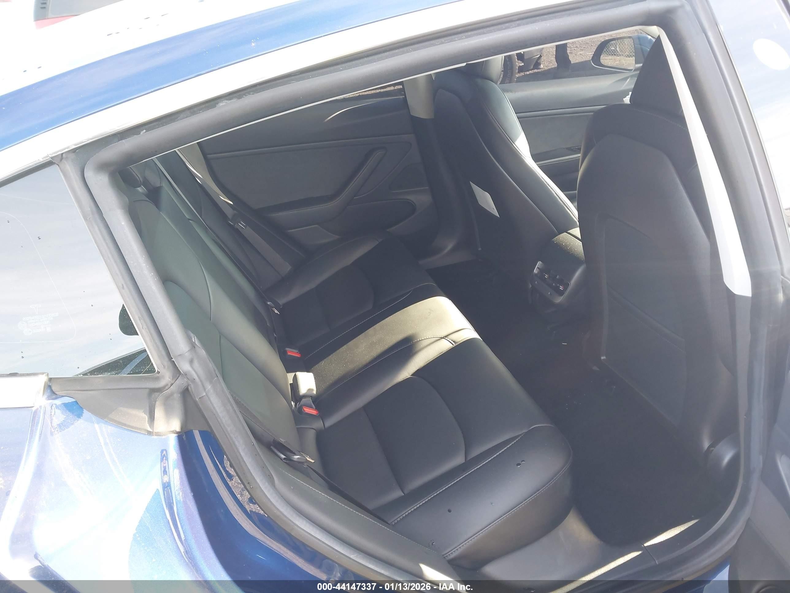 2019 Tesla Model 3 Long Range/performance Blue vin: 5YJ3E1EB7KF453941