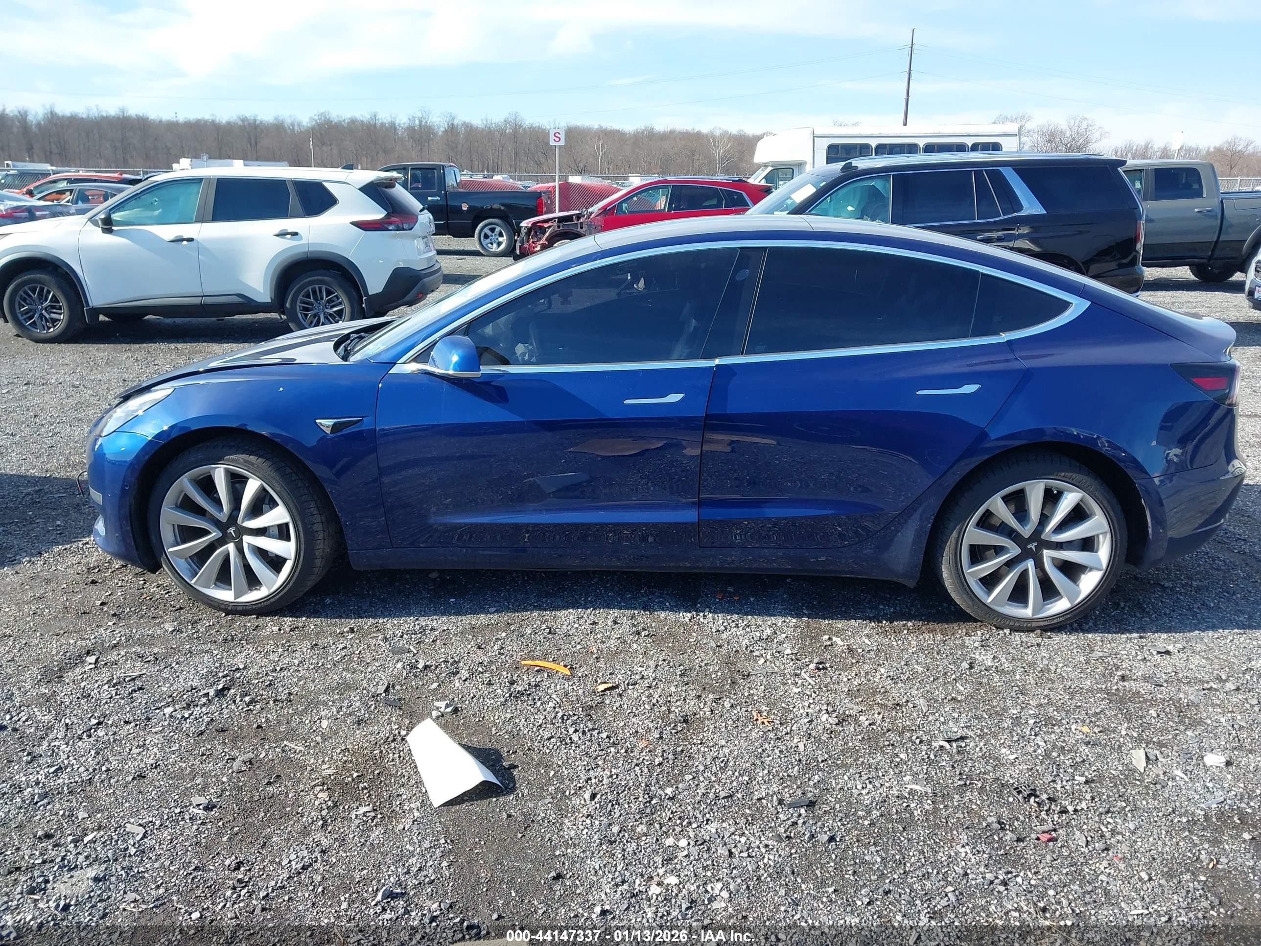 2019 Tesla Model 3 Long Range/performance Blue vin: 5YJ3E1EB7KF453941