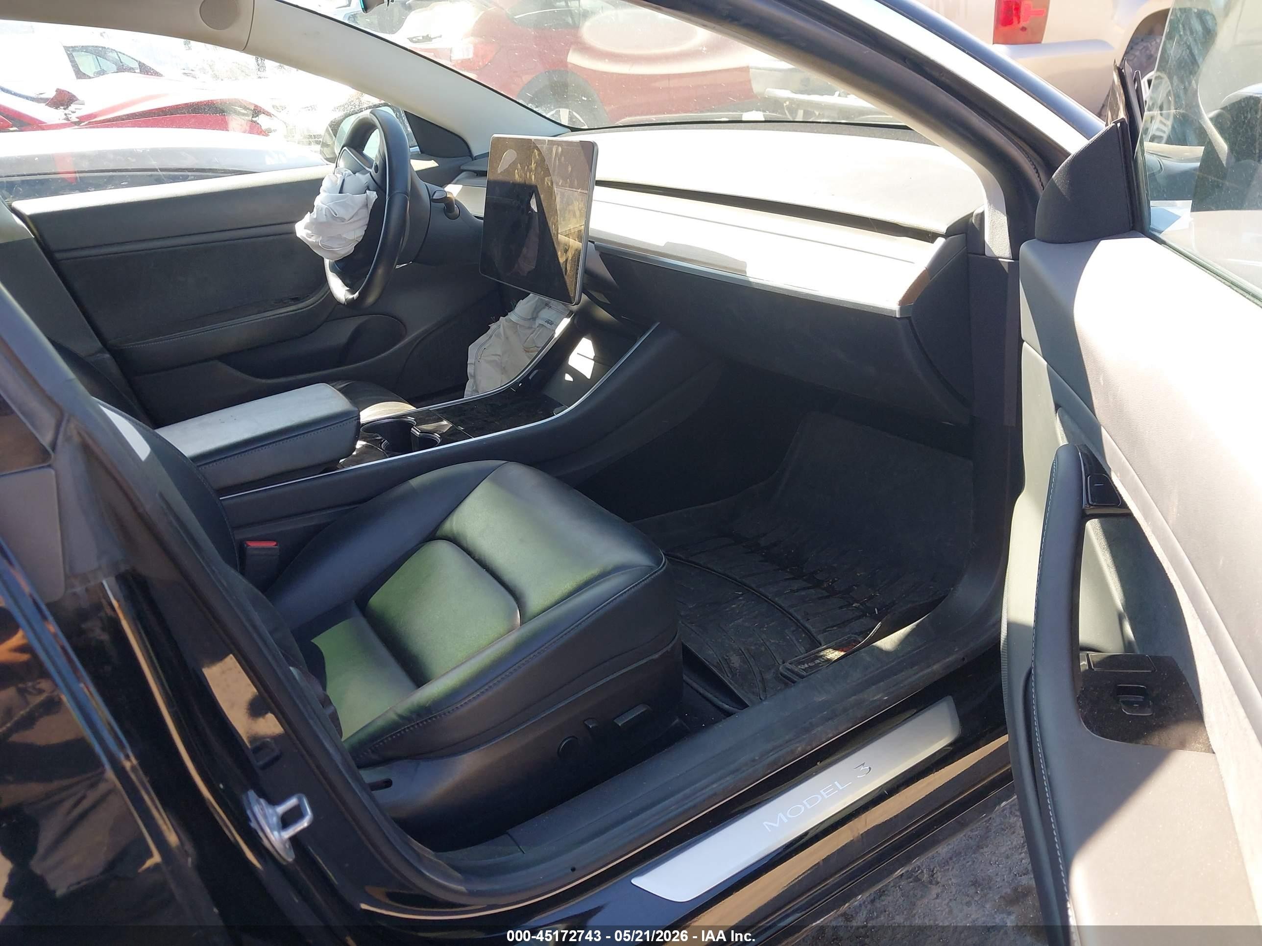2019 Tesla Model 3 Long Range/performance Black vin: 5YJ3E1EB7KF543154