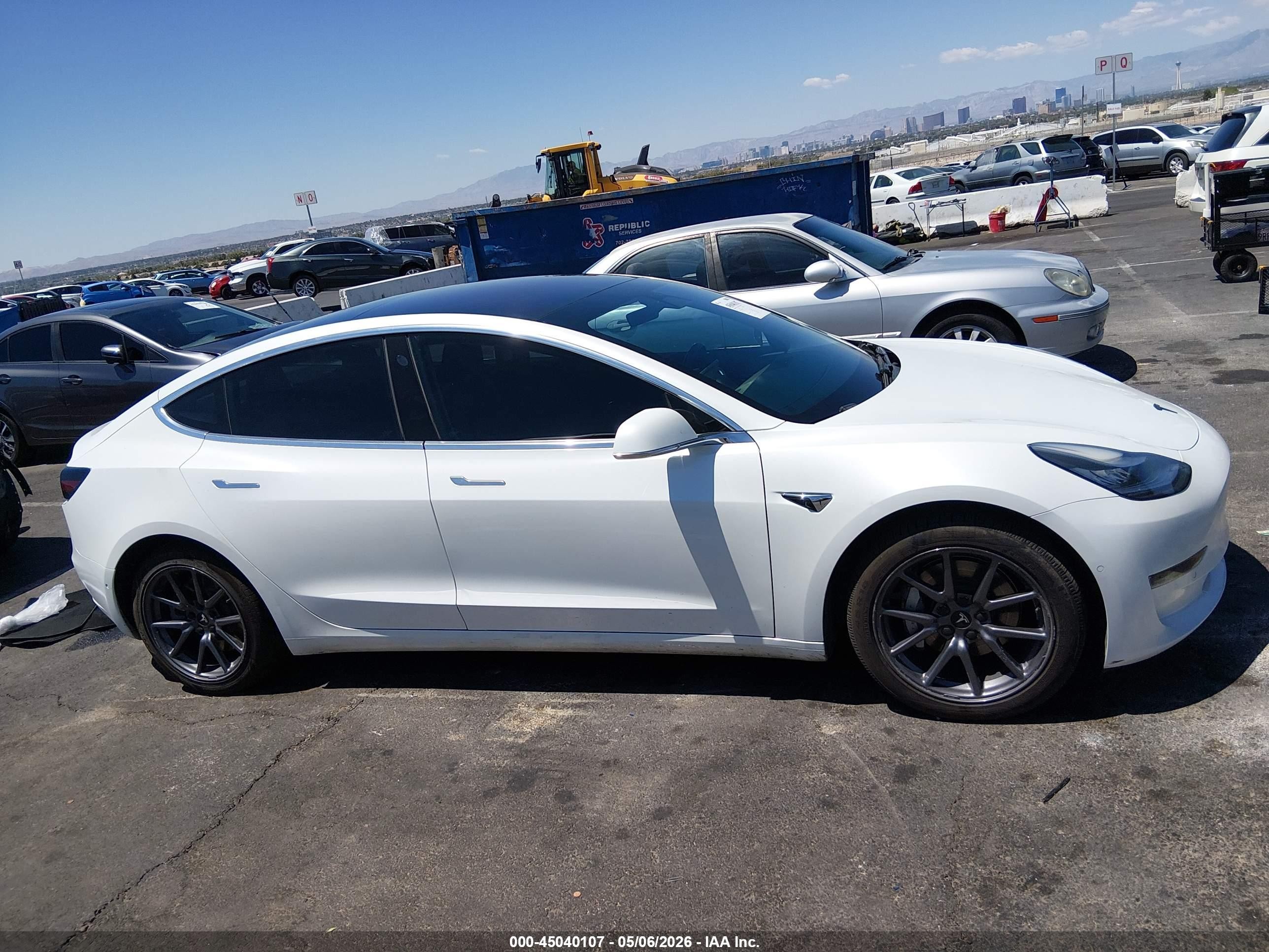 2019 Tesla Model 3 Long Range/performance Белый vin: 5YJ3E1EB9KF191601