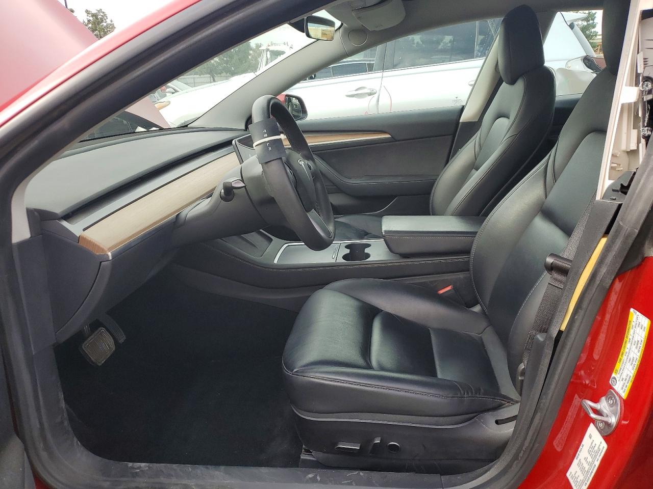 2022 Tesla Model 3 Red vin: 5YJ3E1EB9NF165598