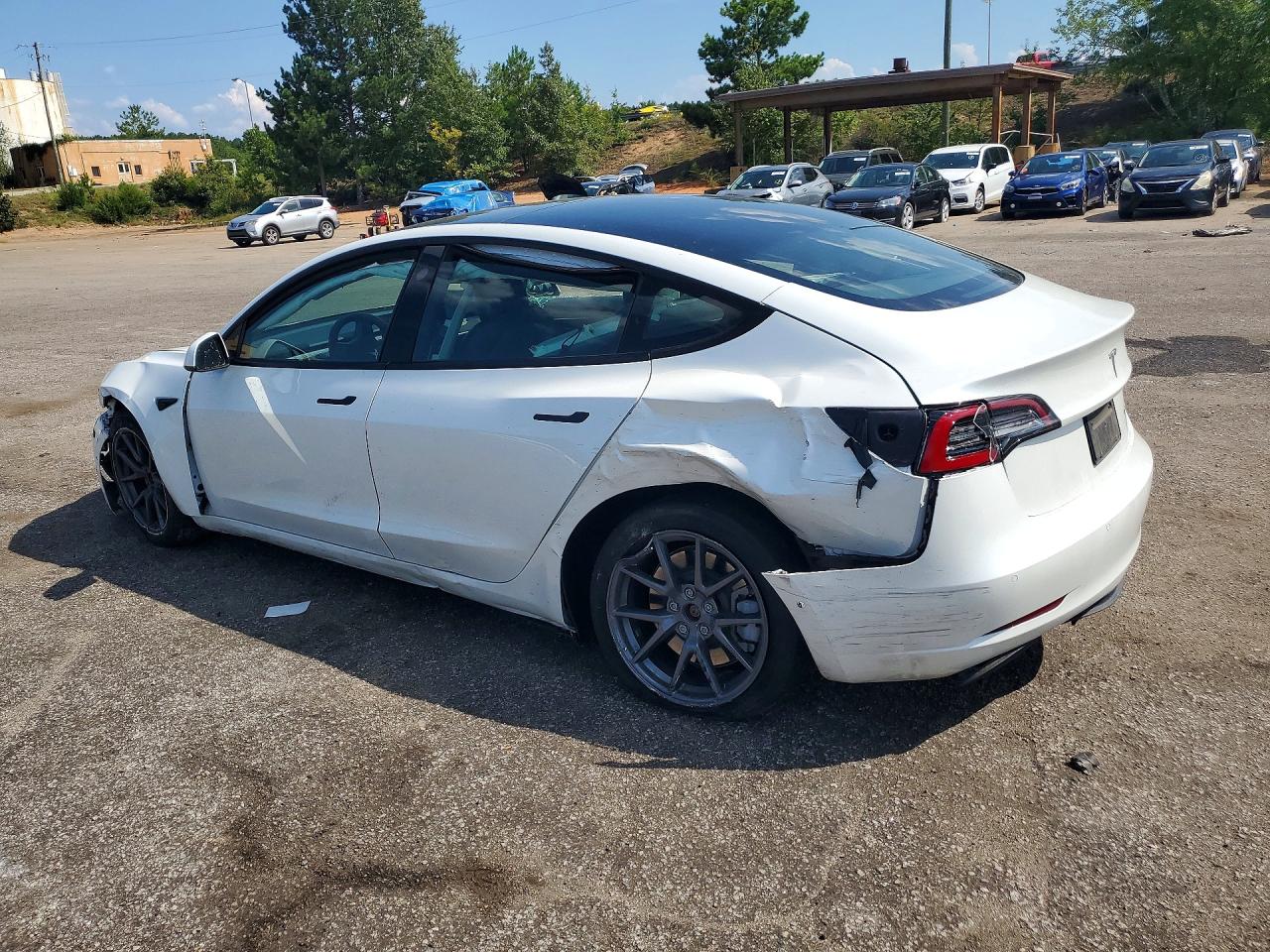 2022 Tesla Model 3 White vin: 5YJ3E1EB9NF335636