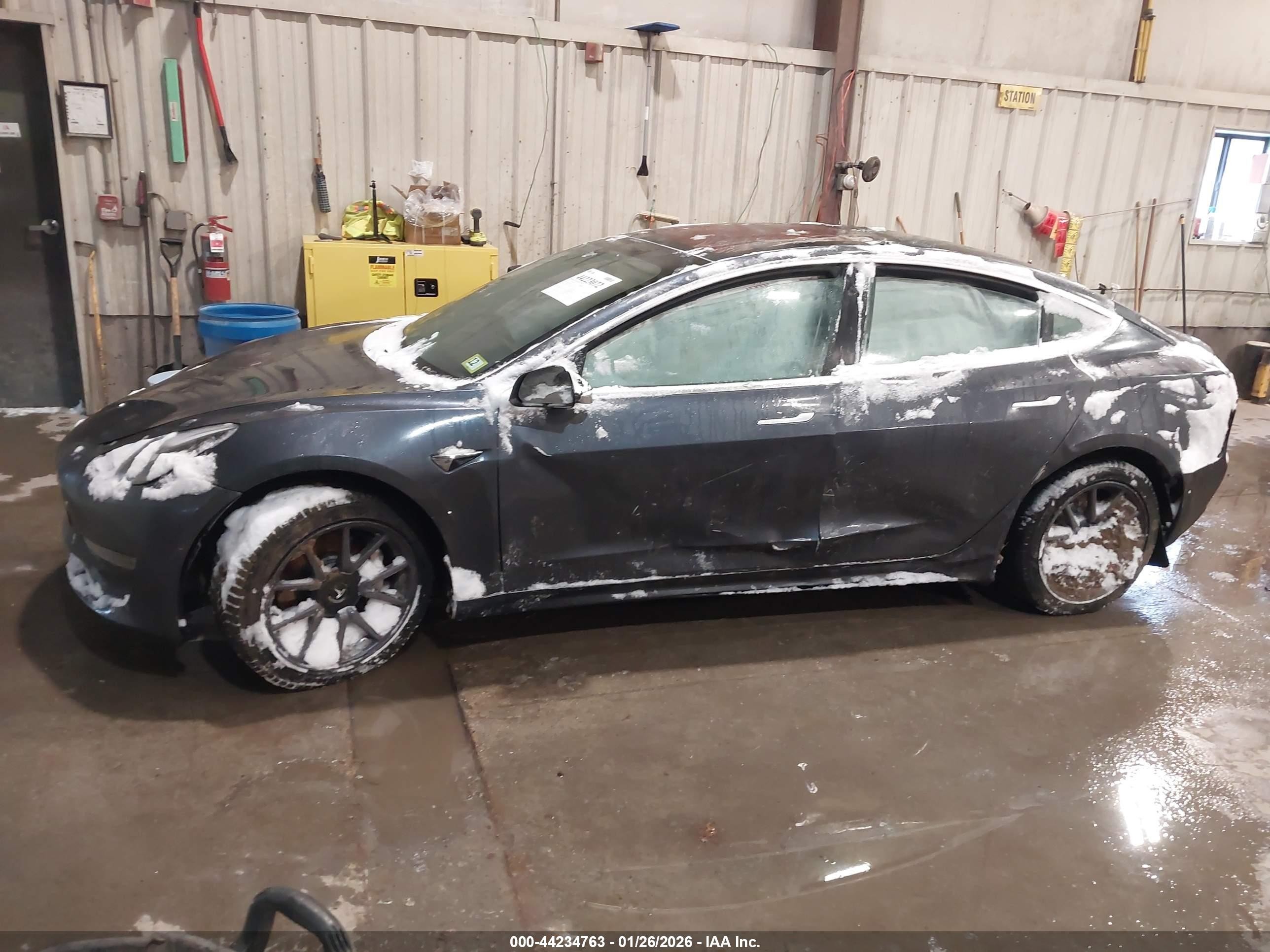 2018 Tesla Model 3 Long Range/performance Серый vin: 5YJ3E1EBXJF054374