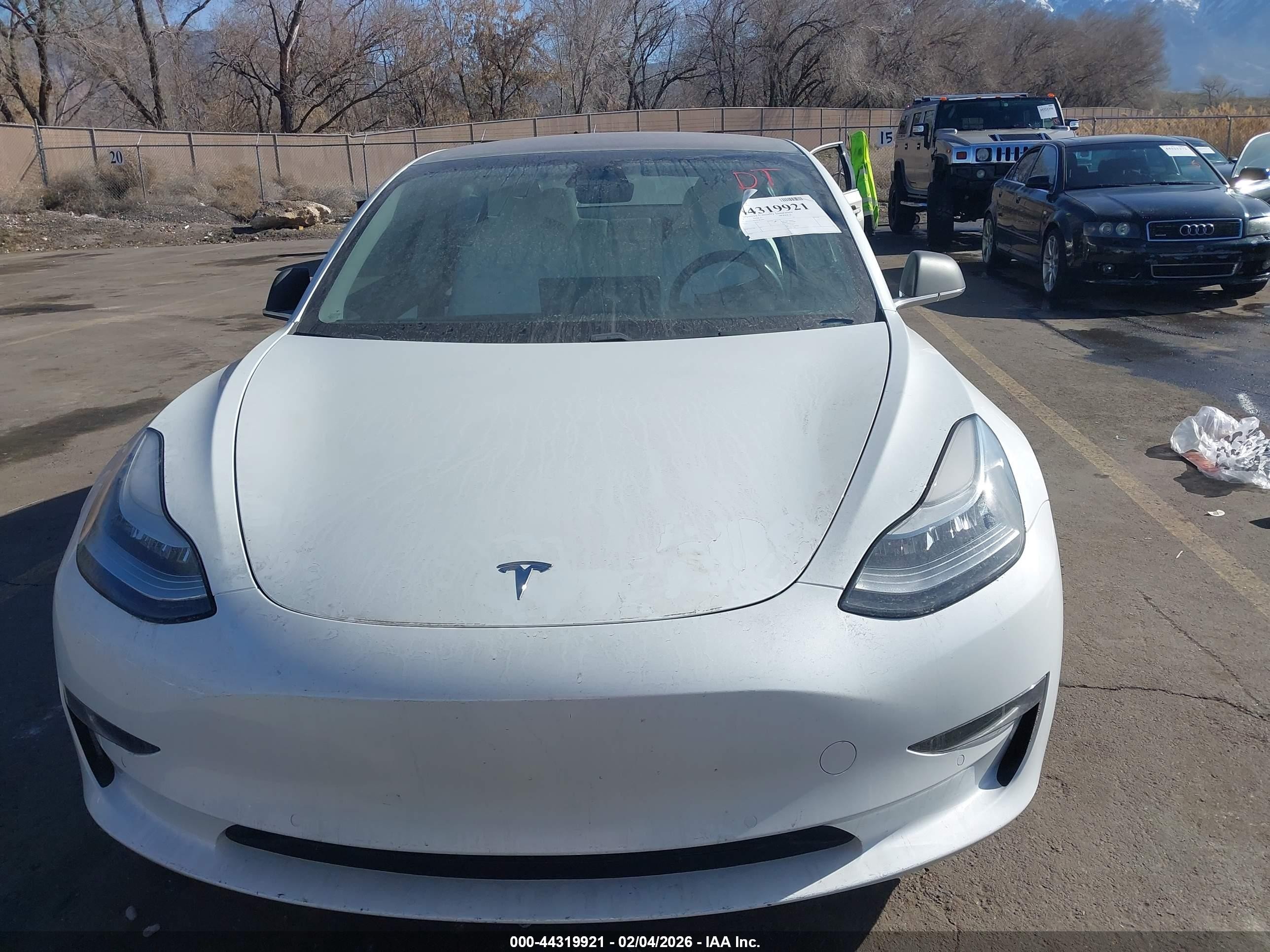 2018 Tesla Model 3 Long Range/performance Белый vin: 5YJ3E1EBXJF081607