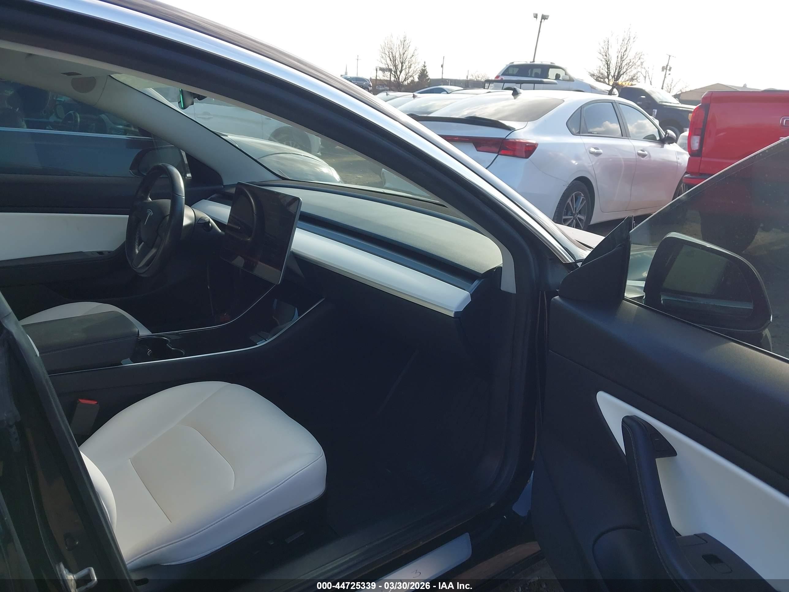 2018 Tesla Model 3 Long Range/performance Черный vin: 5YJ3E1EBXJF188270