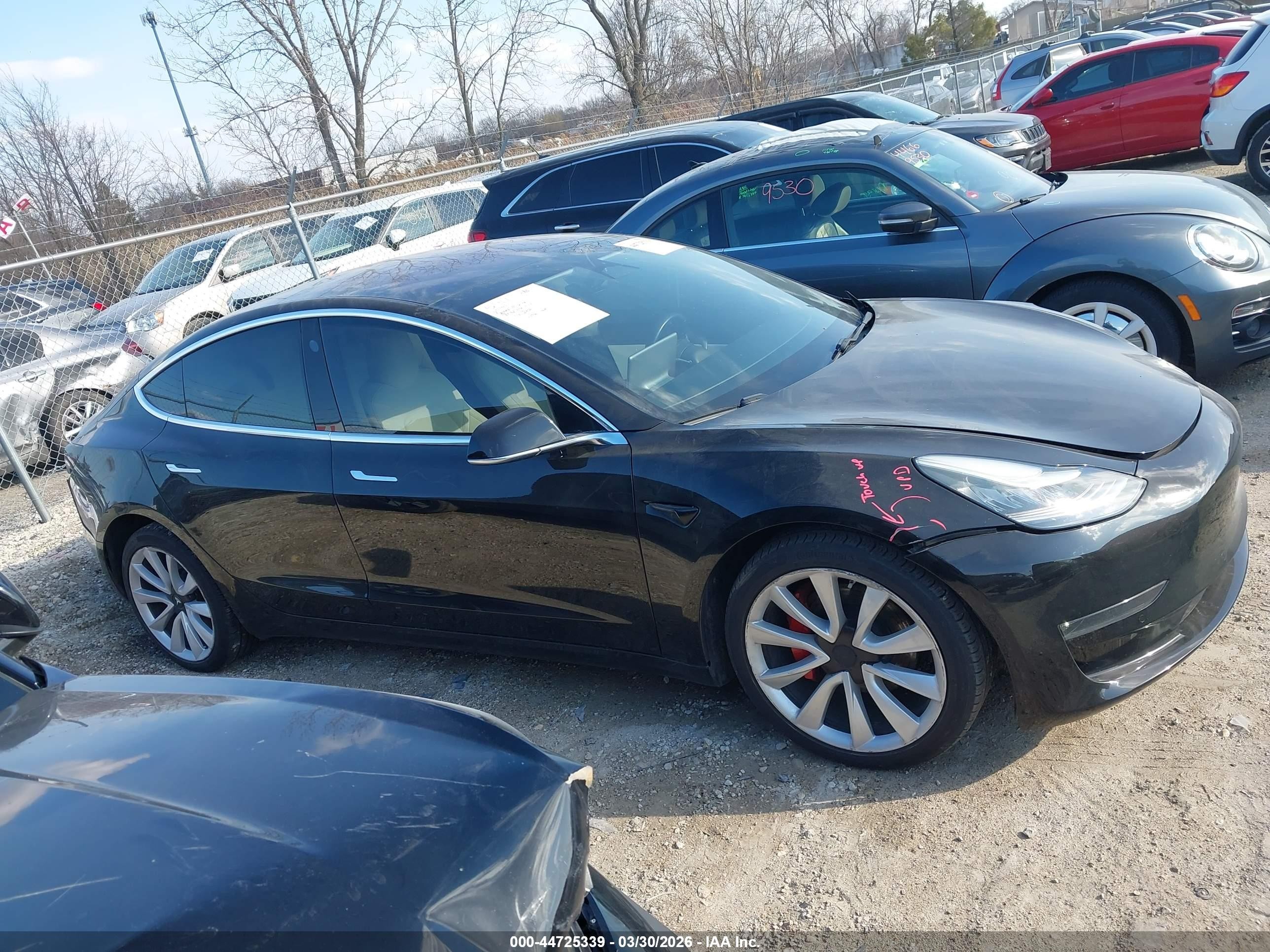 2018 Tesla Model 3 Long Range/performance Черный vin: 5YJ3E1EBXJF188270