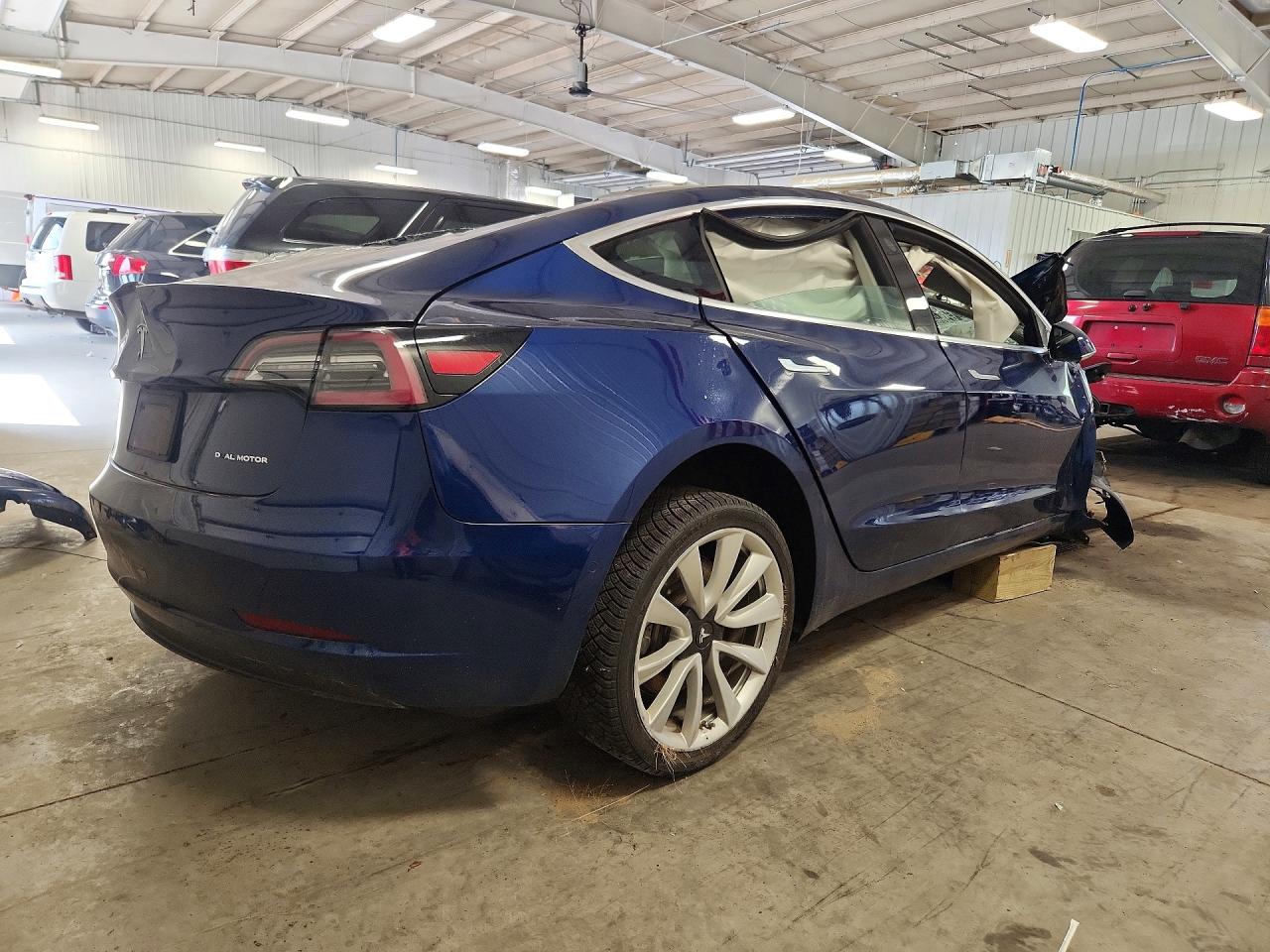 2019 Tesla Model 3 Blue vin: 5YJ3E1EBXKF210995
