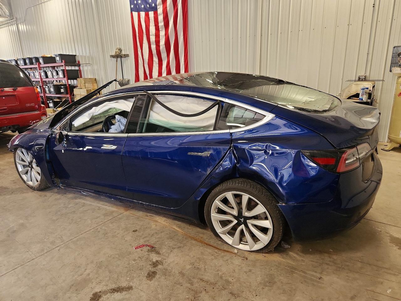 2019 Tesla Model 3 Blue vin: 5YJ3E1EBXKF210995