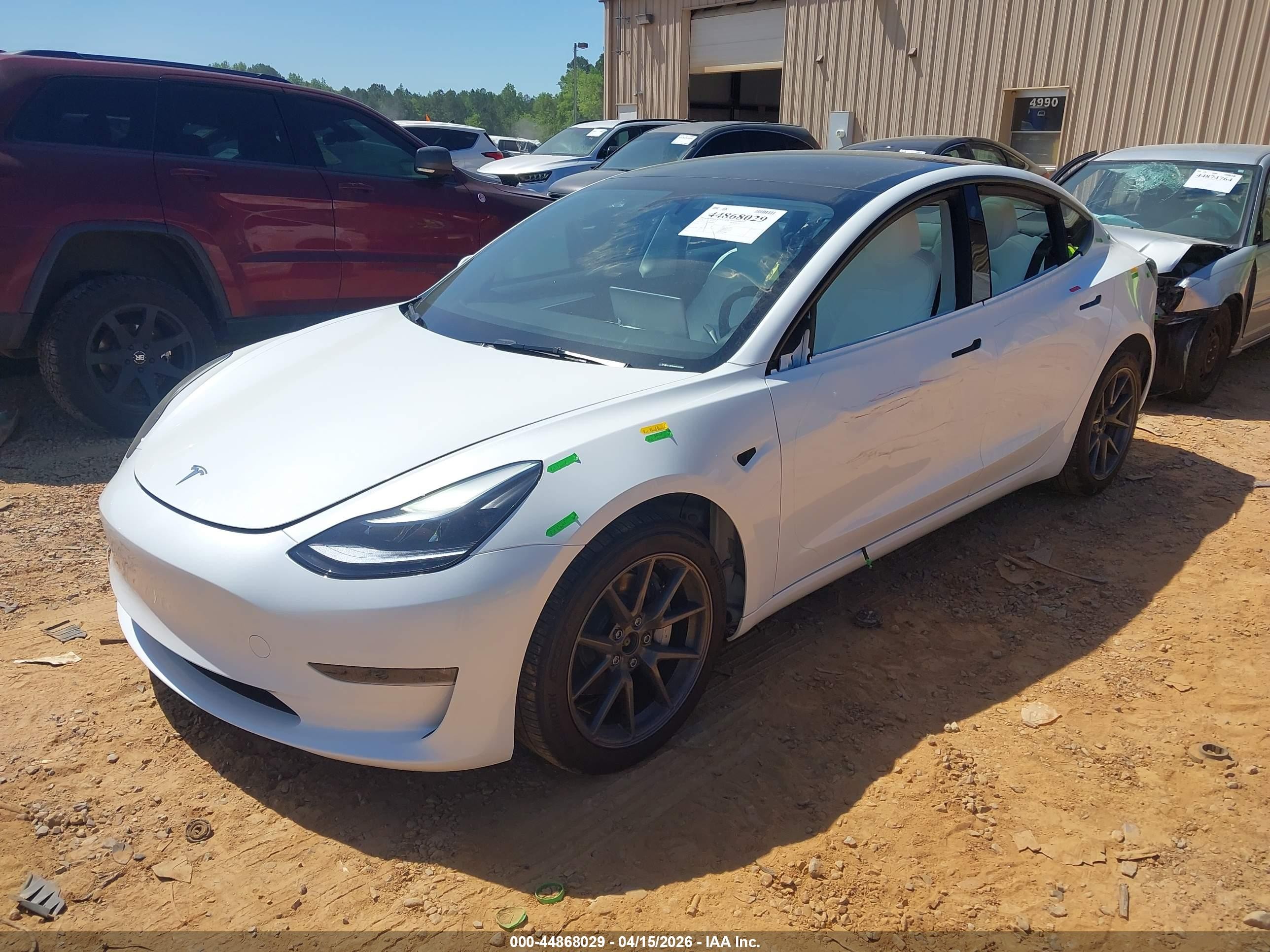2023 Tesla Model 3 Long Range Dual Motor All-wheel Drive White vin: 5YJ3E1EBXPF704667
