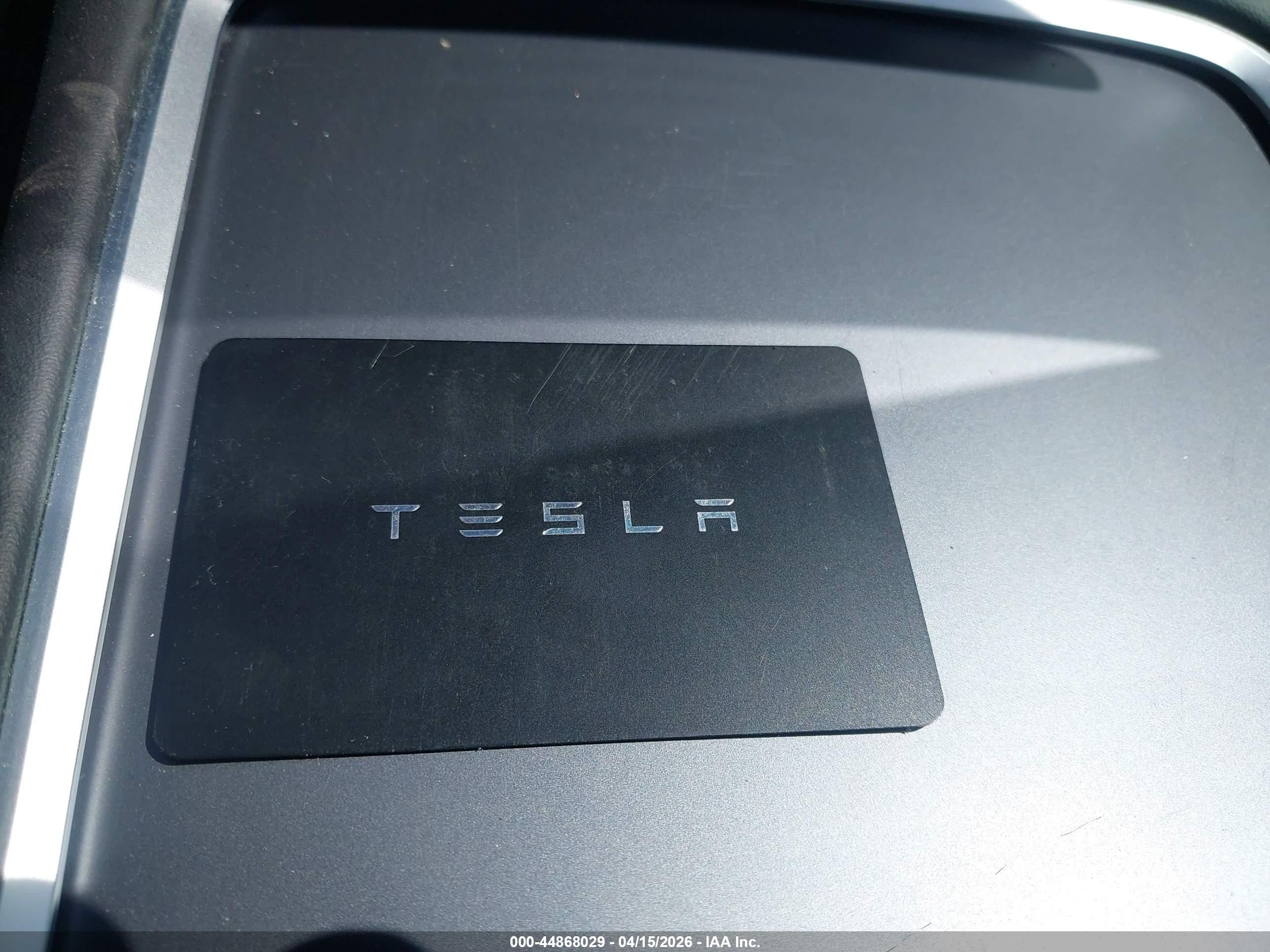 2023 Tesla Model 3 Long Range Dual Motor All-wheel Drive White vin: 5YJ3E1EBXPF704667