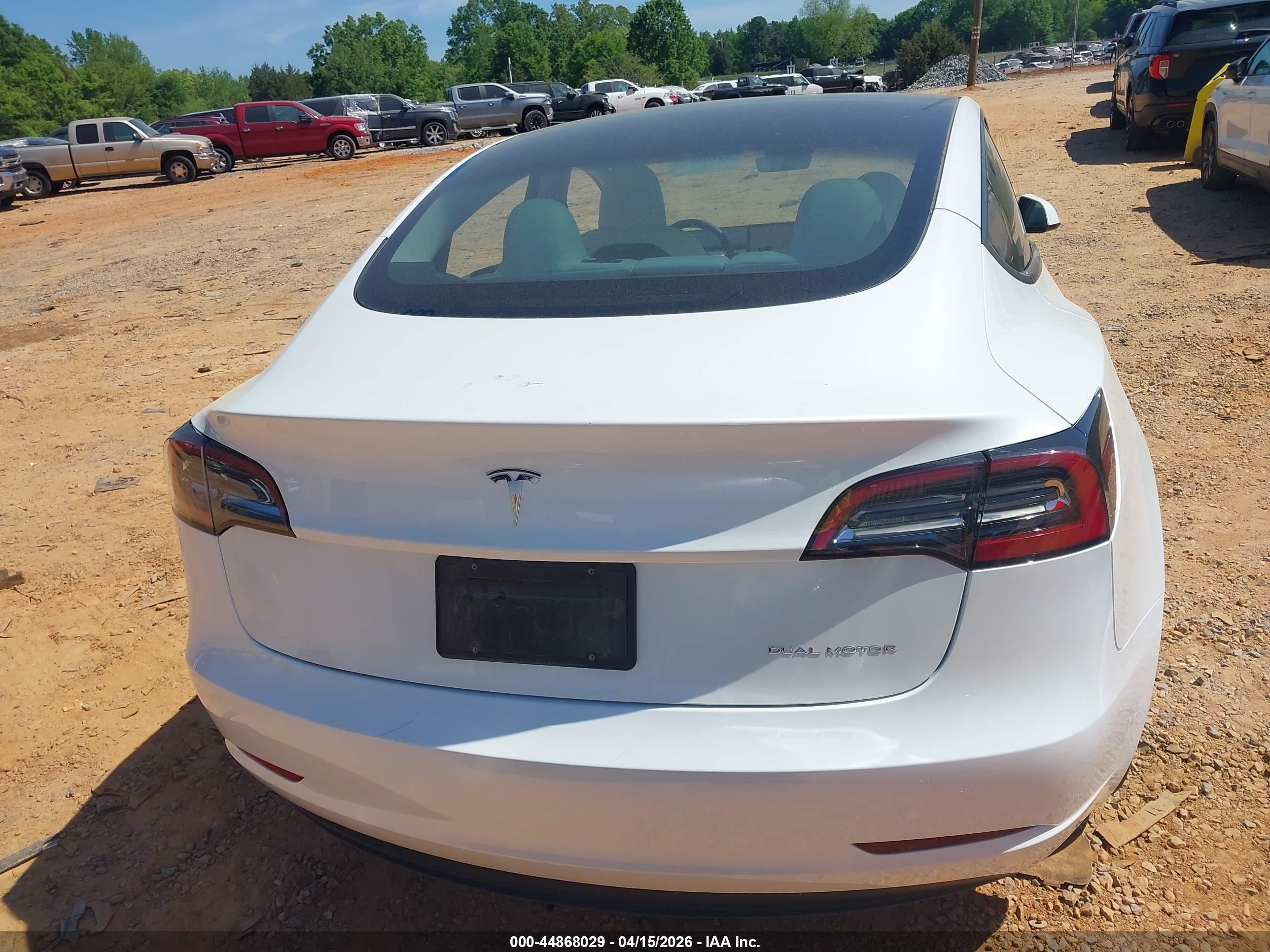 2023 Tesla Model 3 Long Range Dual Motor All-wheel Drive White vin: 5YJ3E1EBXPF704667