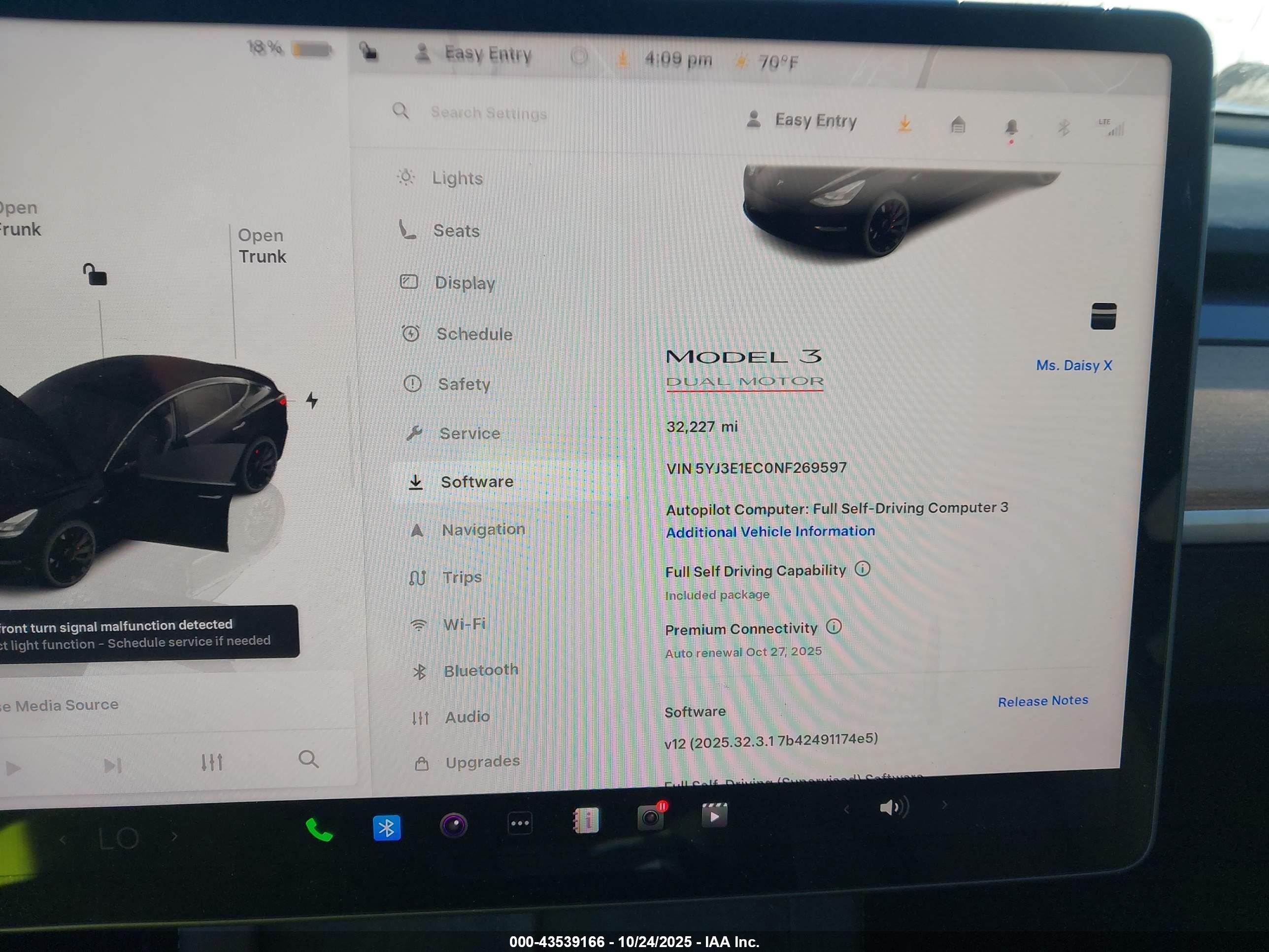 2022 Tesla Model 3 Performance Dual Motor All-wheel Drive Dark Blue vin: 5YJ3E1EC0NF269597