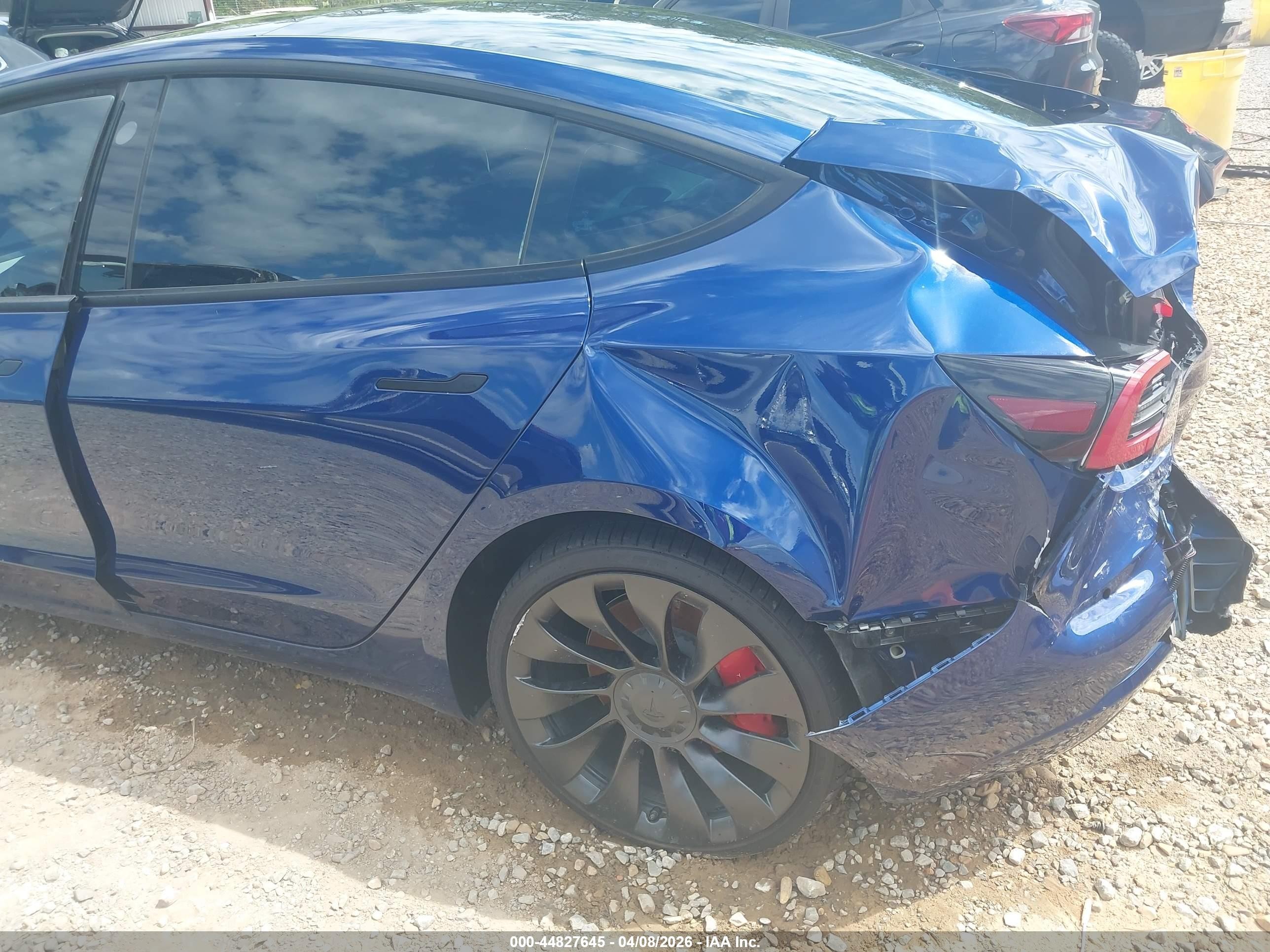 2022 Tesla Model 3 Performance Dual Motor All-wheel Drive Синий vin: 5YJ3E1EC2NF274350