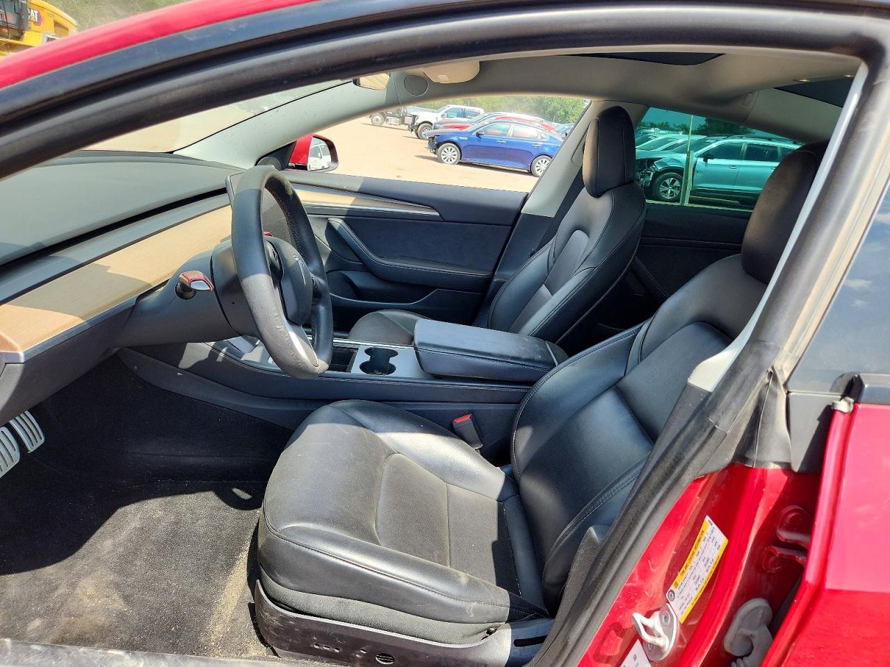 2022 Tesla Model 3 Burgundy vin: 5YJ3E1EC4NF202940