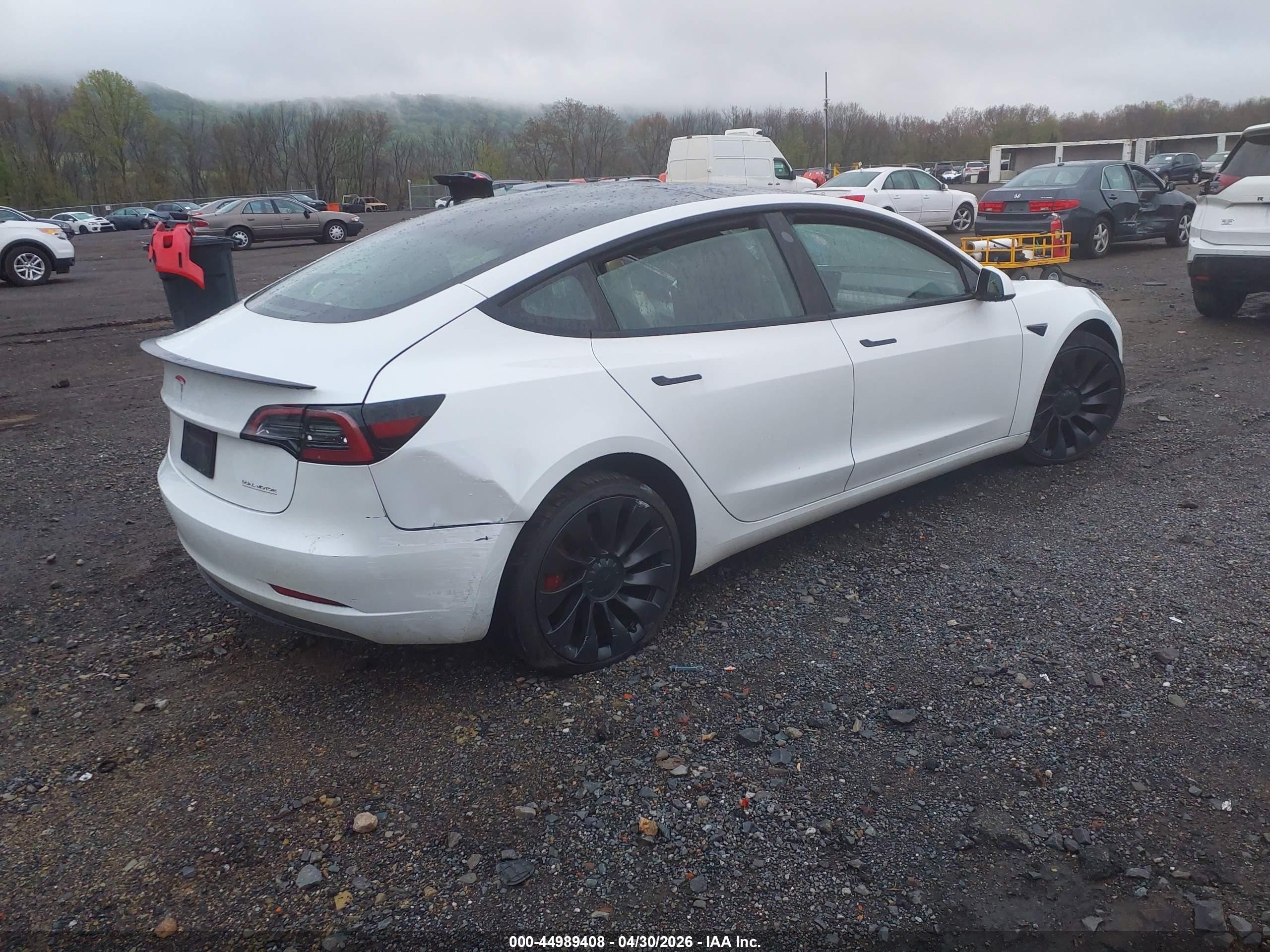 2023 Tesla Model 3 Performance Dual Motor All-wheel Drive Белый vin: 5YJ3E1EC8PF510809