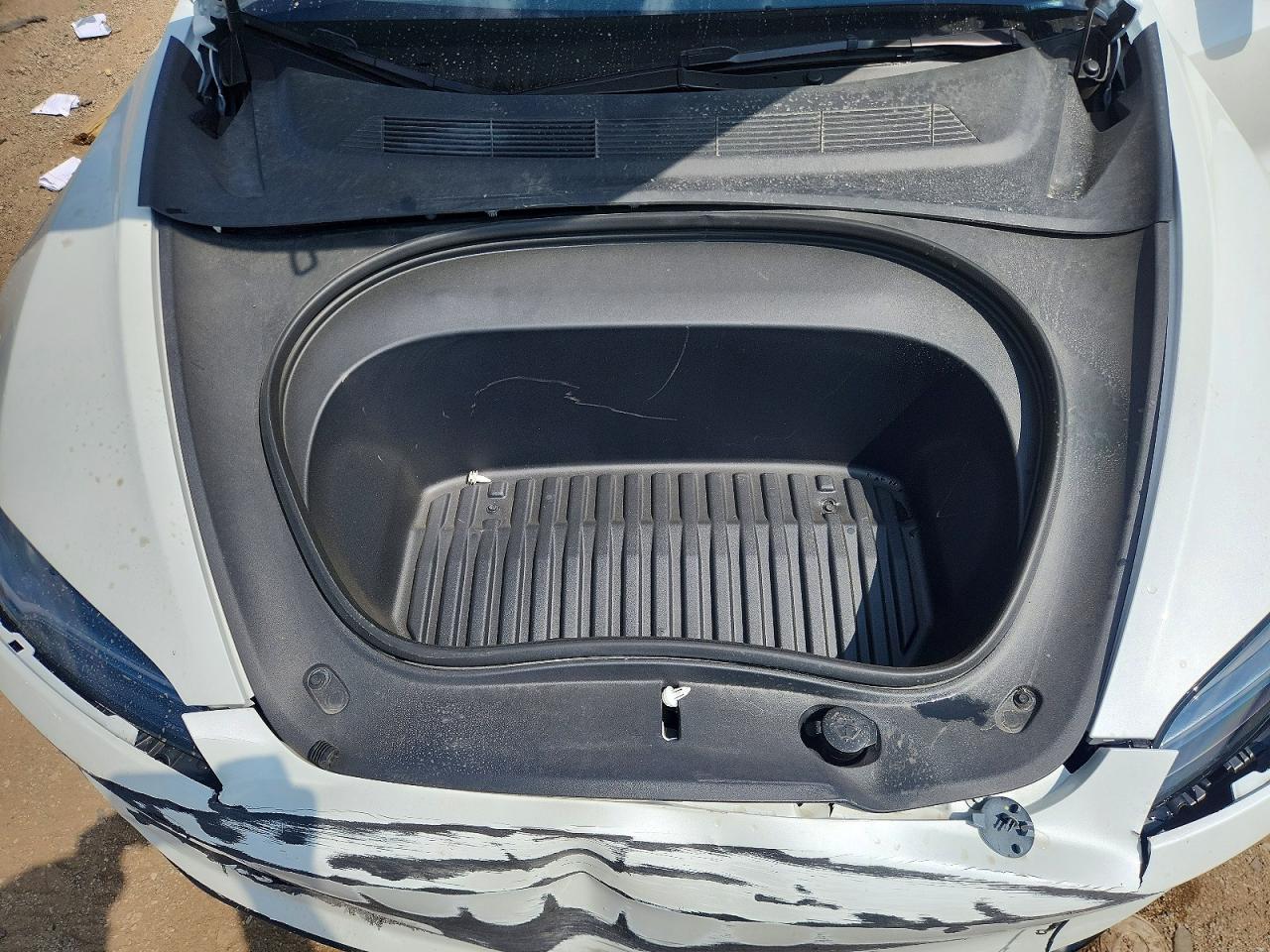 2025 Tesla Model 3 Белый vin: 5YJ3E1ET6SF028297